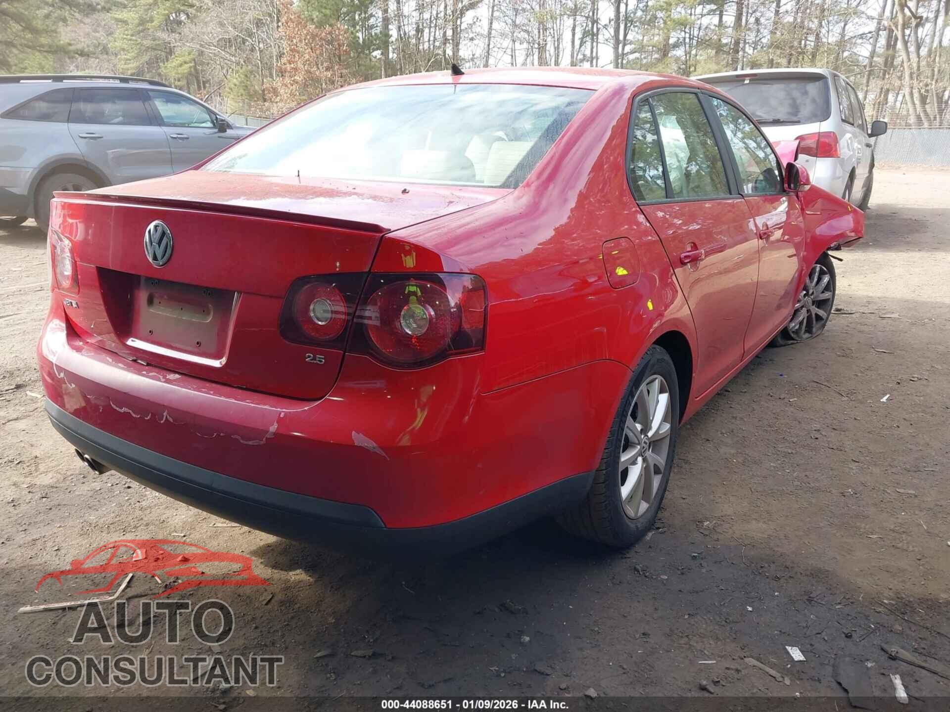 VOLKSWAGEN JETTA 2010 - 3VWAX7AJ0AM123776