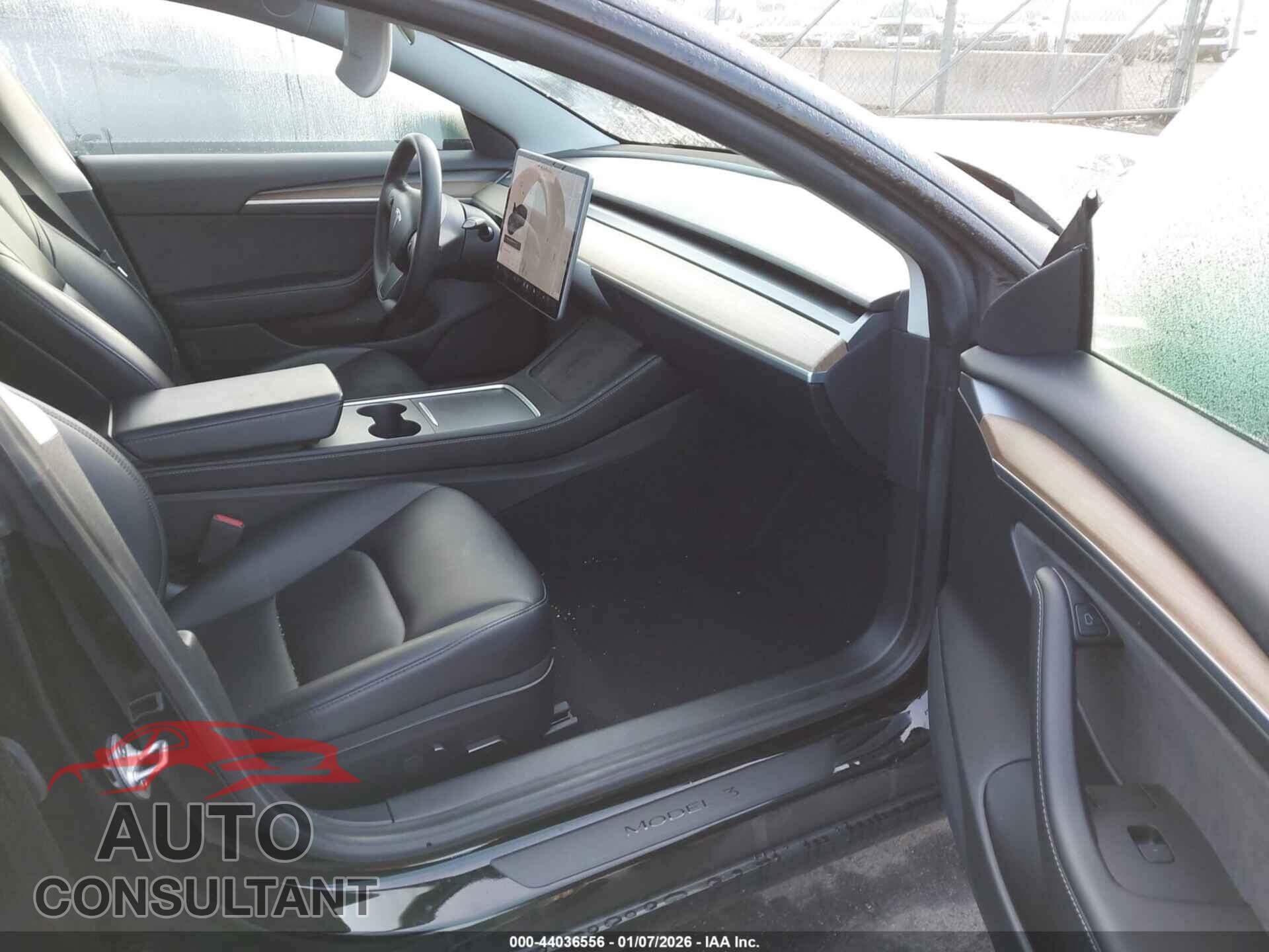 TESLA MODEL 3 2021 - 5YJ3E1EB2MF045253