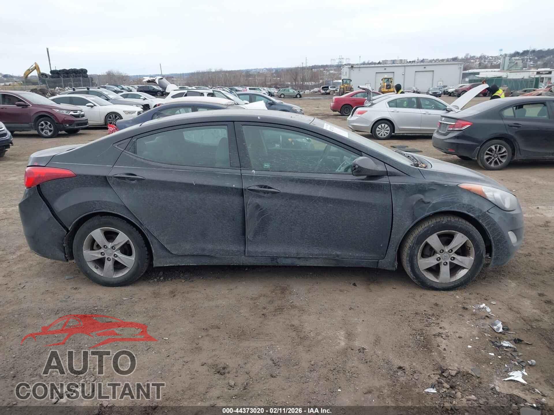 HYUNDAI ELANTRA 2012 - 5NPDH4AE6CH073358