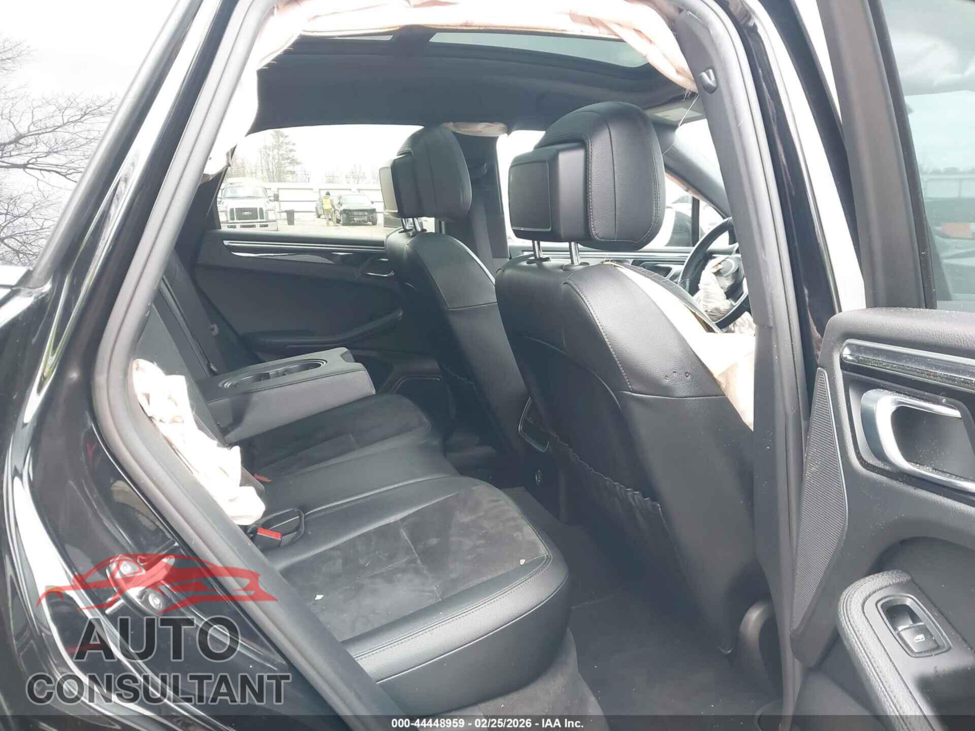 PORSCHE MACAN 2018 - WP1AA2A55JLB22861