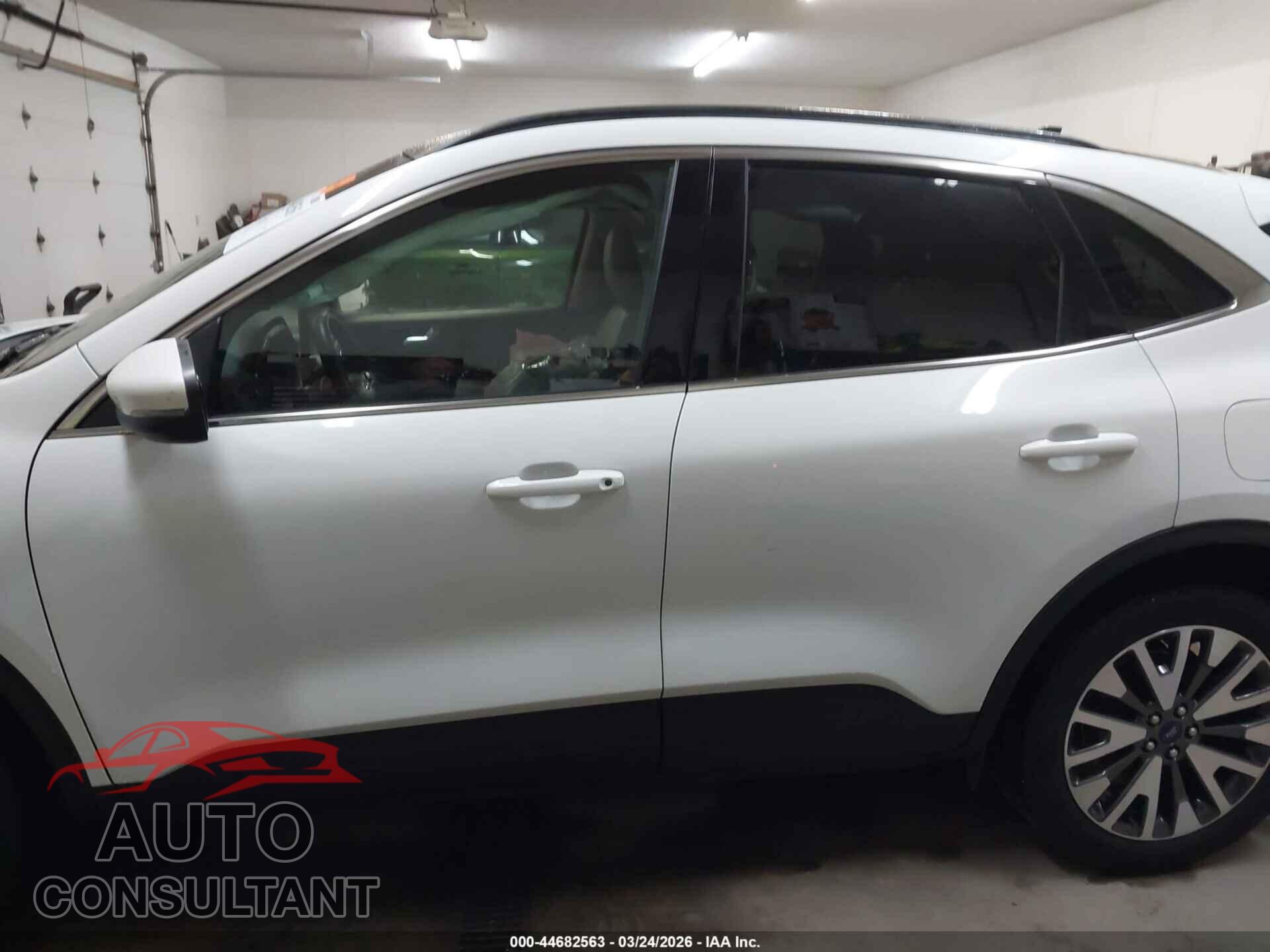 FORD ESCAPE 2020 - 1FMCU9J92LUA07947