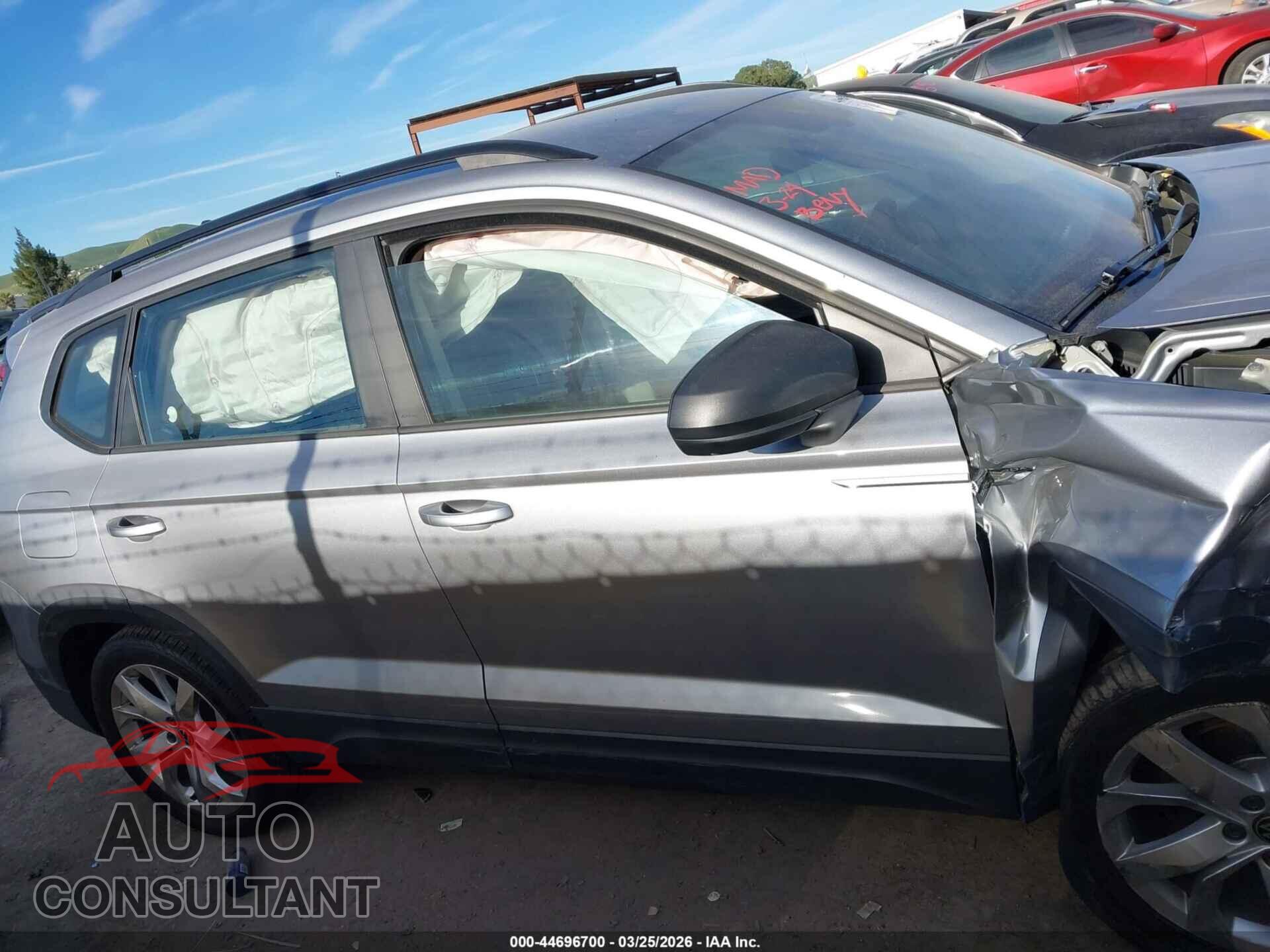 VOLKSWAGEN TAOS 2023 - 3VVFX7B28PM350014