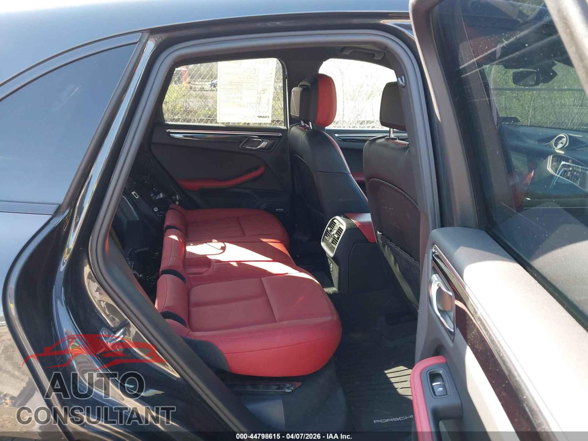 PORSCHE MACAN 2021 - WP1AA2A56MLB06673