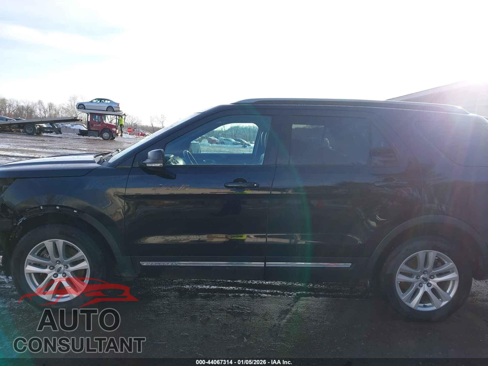 FORD EXPLORER 2018 - 1FM5K8D80JGB41993