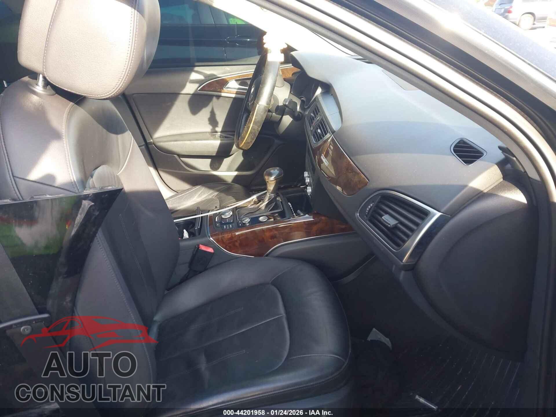AUDI A6 2013 - WAUGFAFC1DN016900