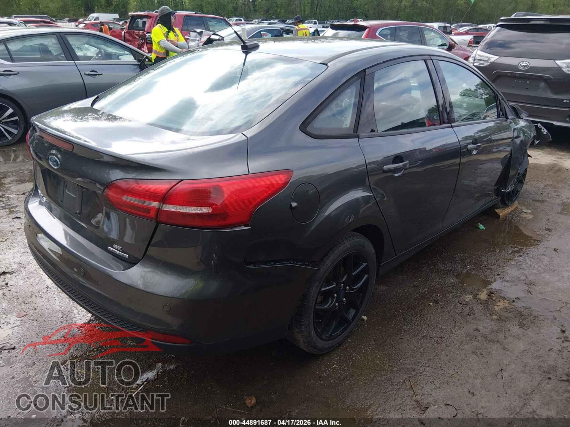 FORD FOCUS 2016 - 1FADP3F26GL321112