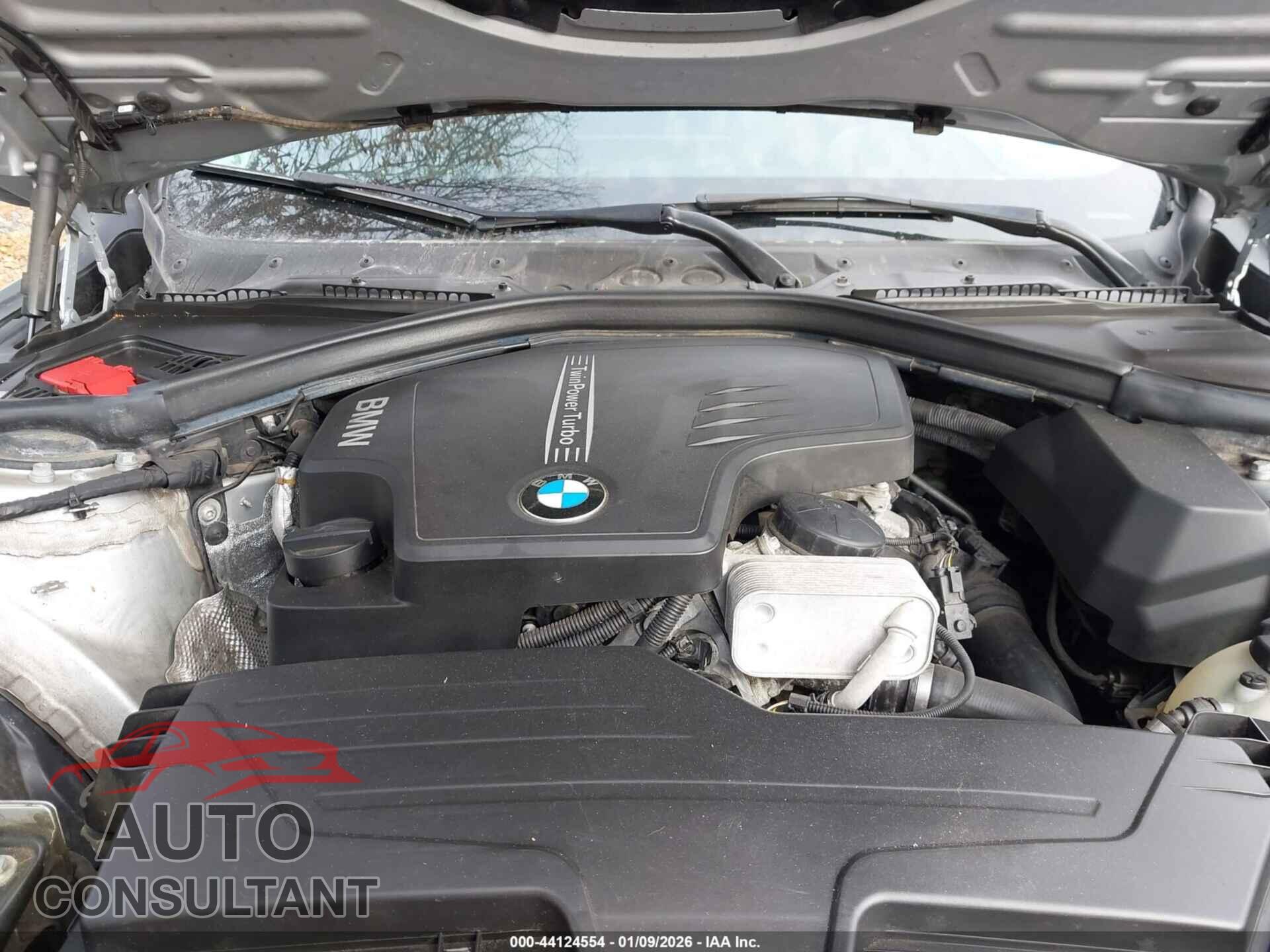 BMW 320I 2018 - WBA8E5G50JNU47416