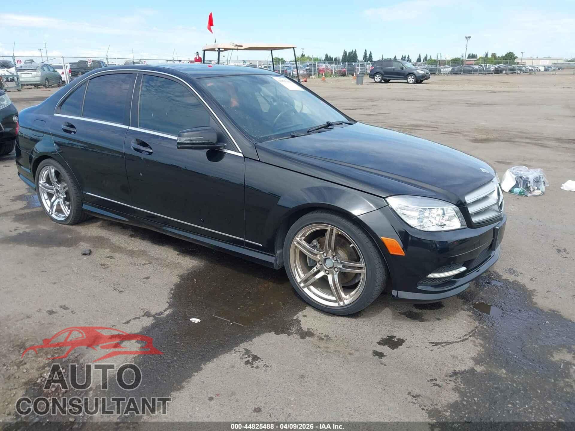 MERCEDES-BENZ C 300 2011 - WDDGF5EB7BF655864