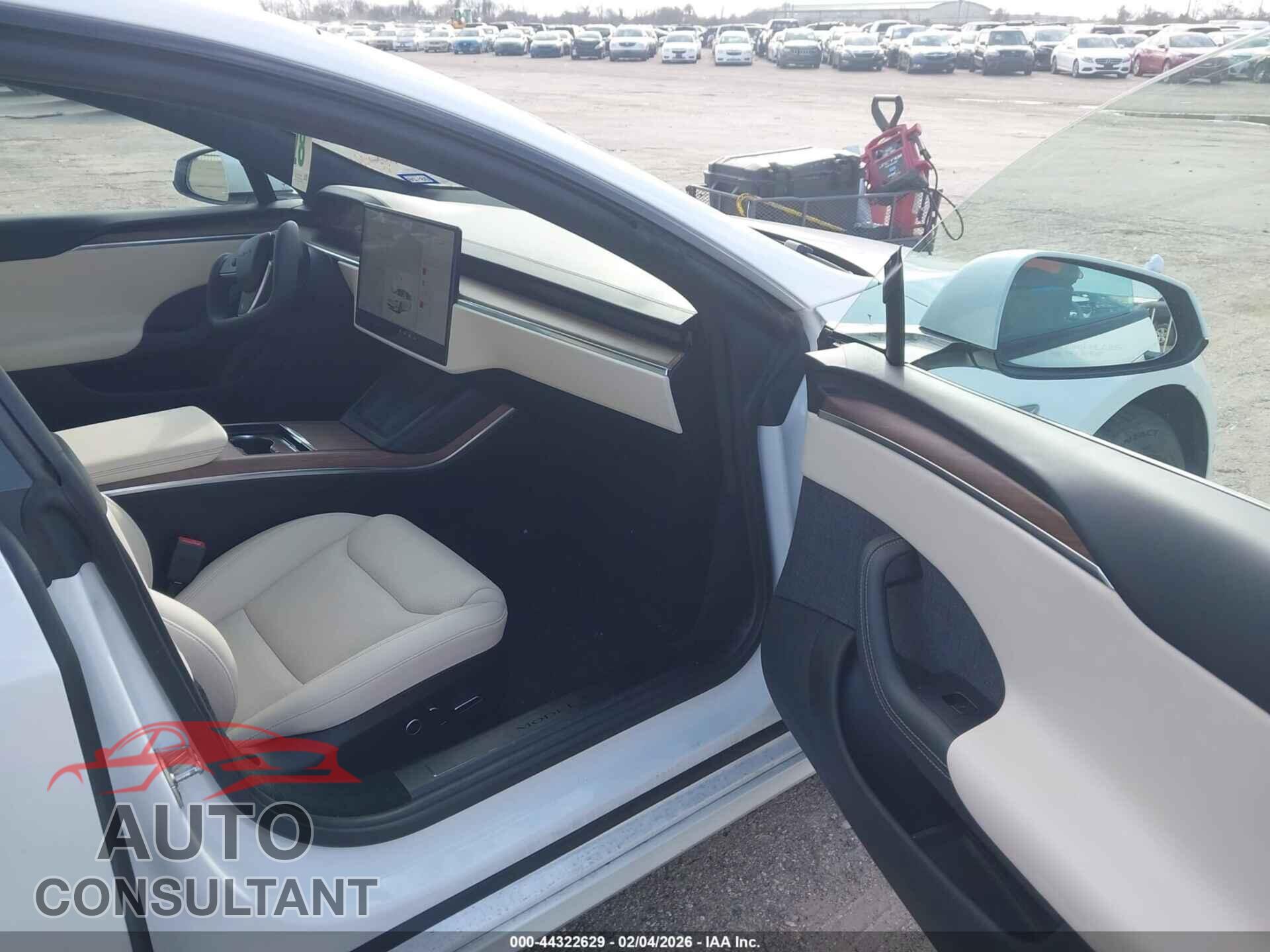TESLA MODEL S 2021 - 5YJSA1E5XMF440377