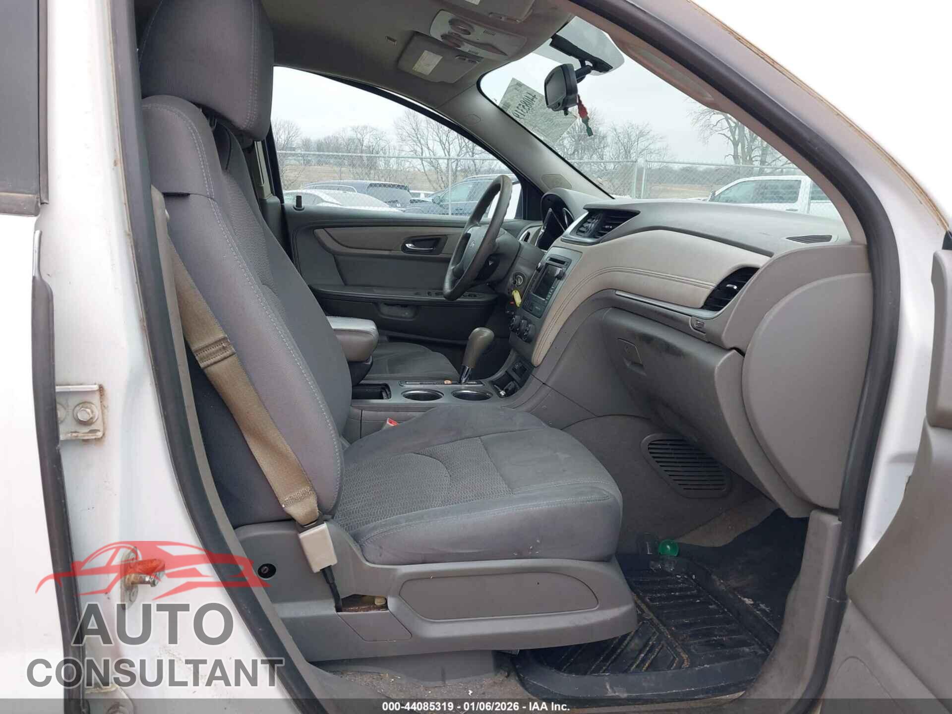 CHEVROLET TRAVERSE 2016 - 1GNKVFED4GJ209357