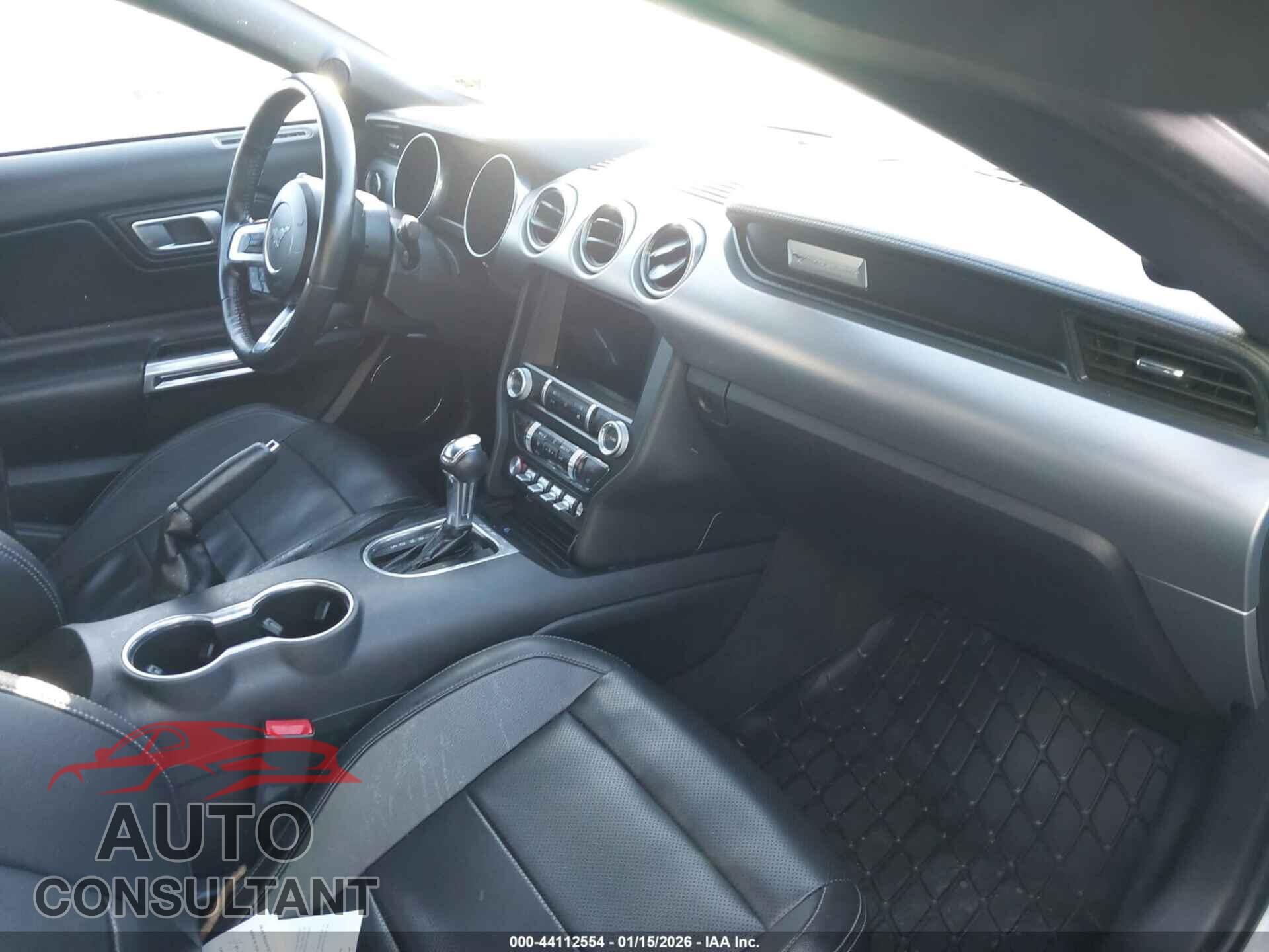 FORD MUSTANG 2022 - 1FATP8UHXN5124364