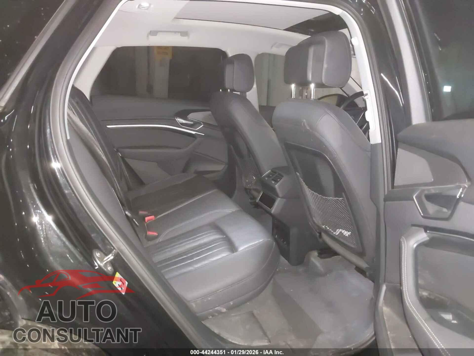 AUDI E-TRON 2023 - WA1AAAGE3PB004755