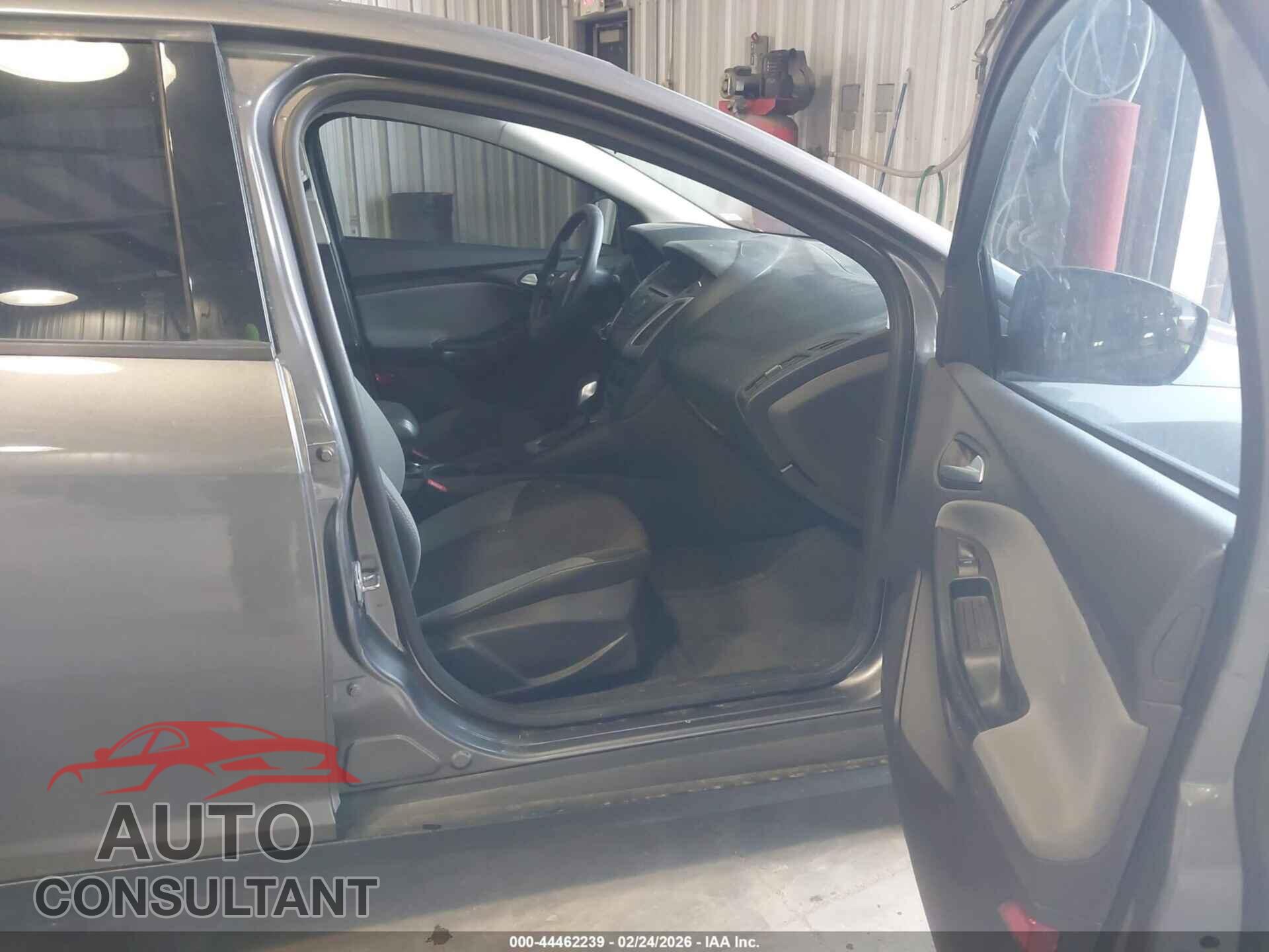 FORD FOCUS 2014 - 1FADP3K23EL271630