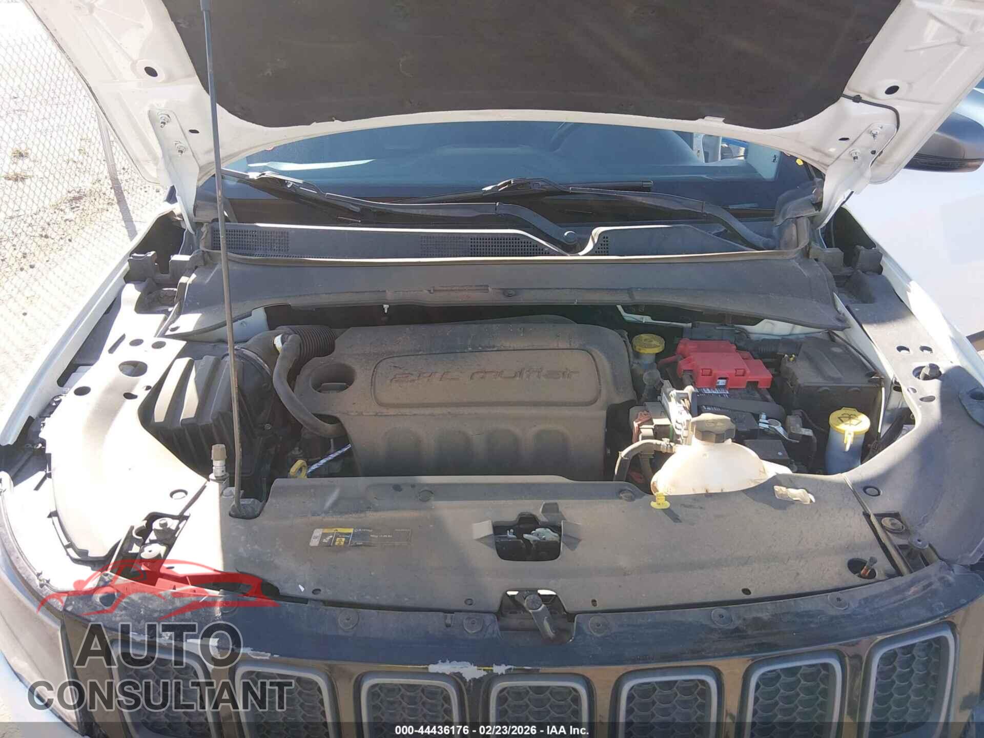 JEEP COMPASS 2020 - 3C4NJDDB8LT111795