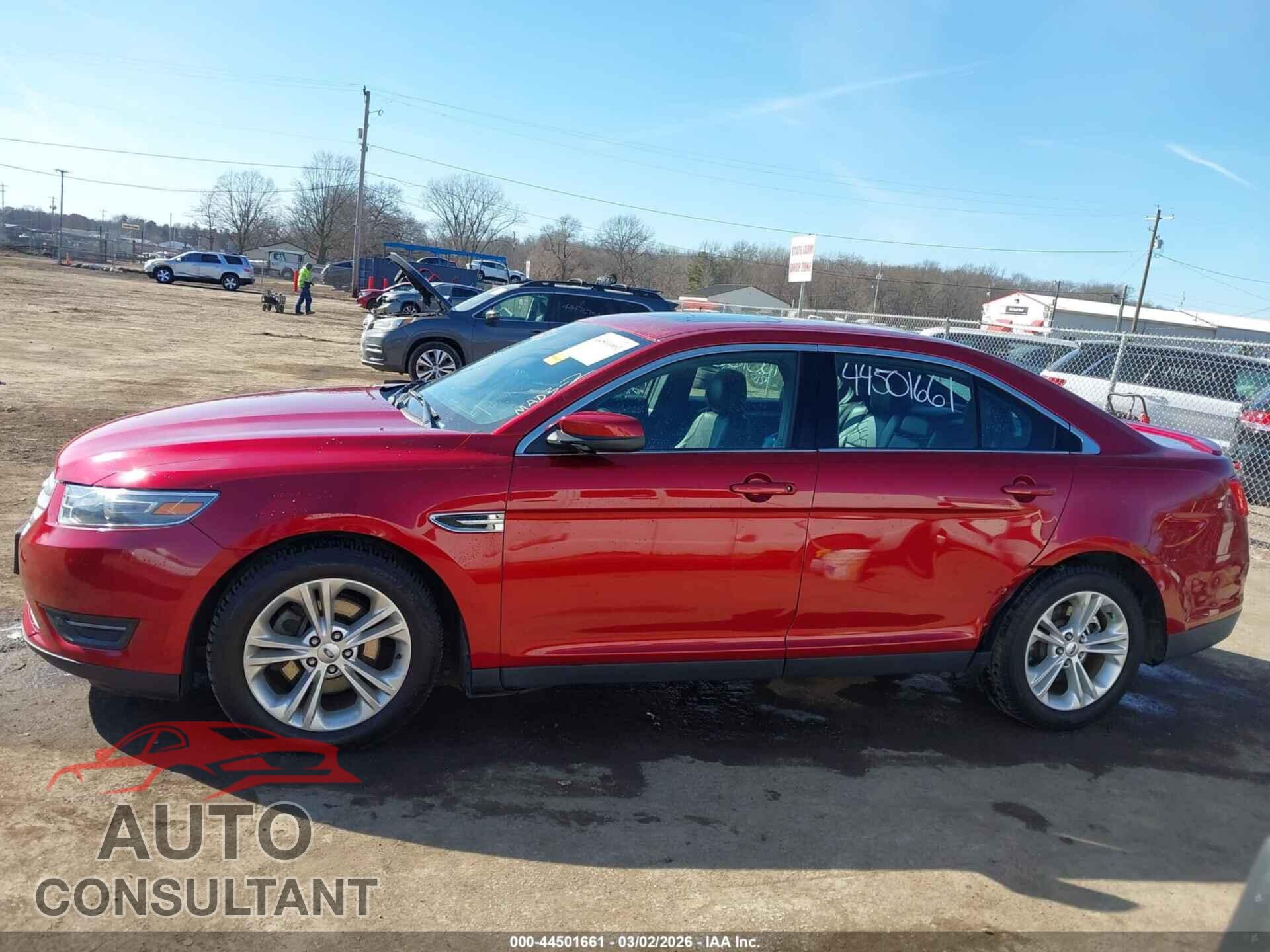 FORD TAURUS 2013 - 1FAHP2E87DG231733
