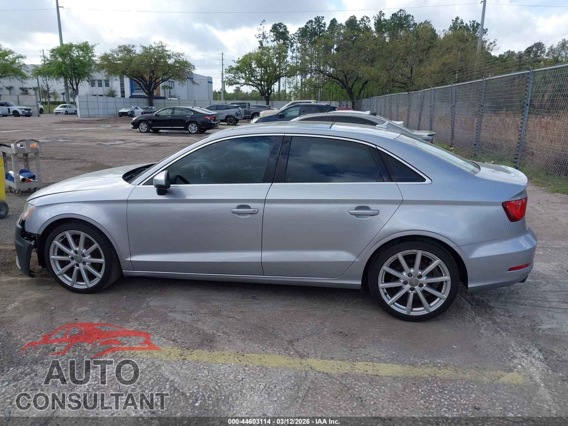 AUDI A3 2016 - WAUC7GFF7G1061943