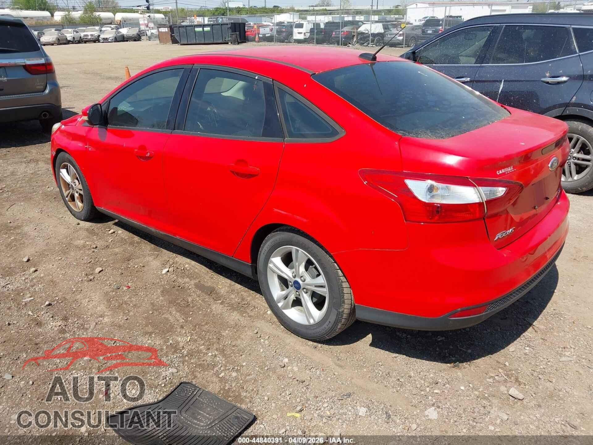 FORD FOCUS 2014 - 1FADP3F26EL182404
