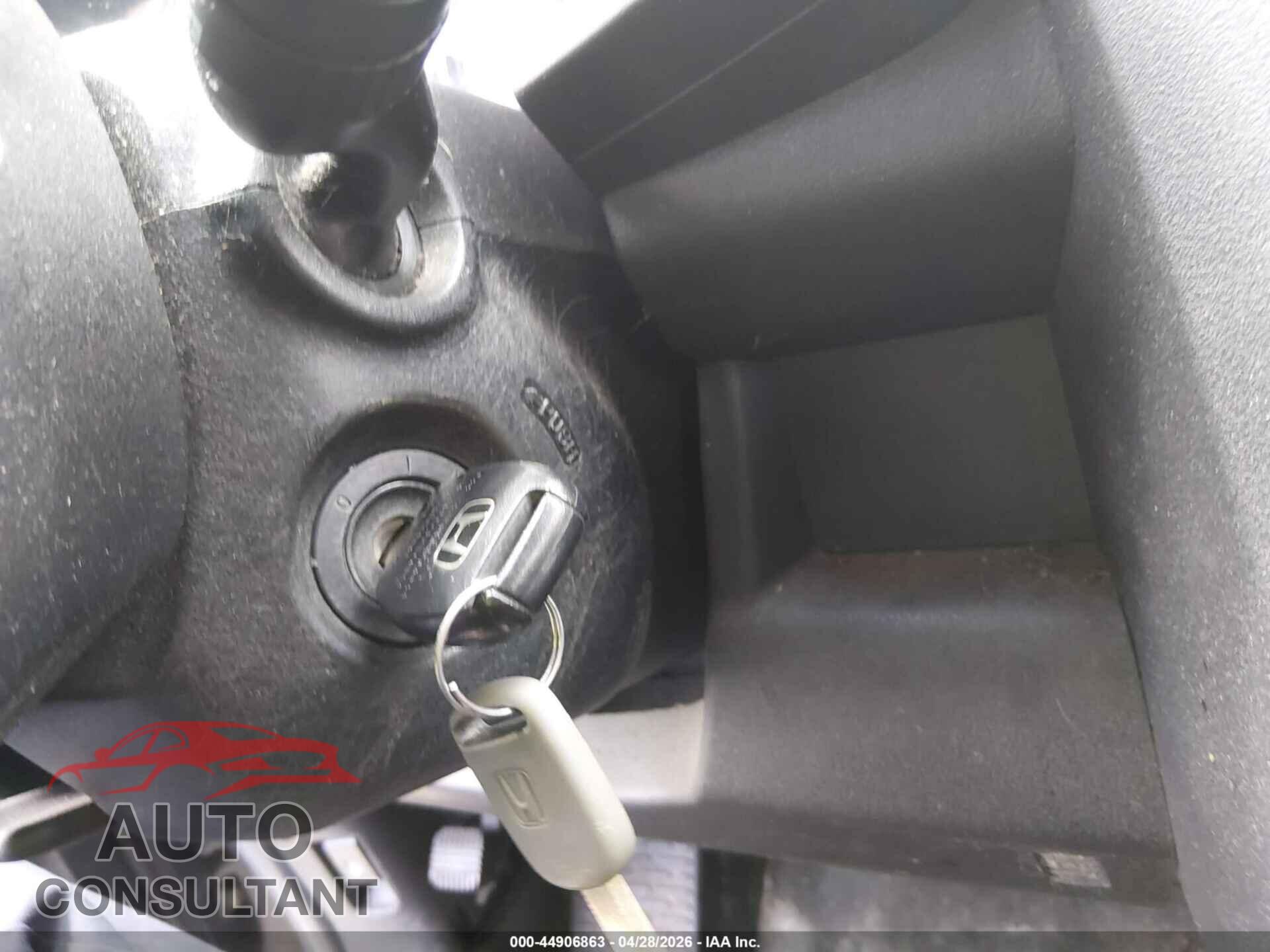 HONDA PILOT 2011 - 5FNYF4H4XBB086597