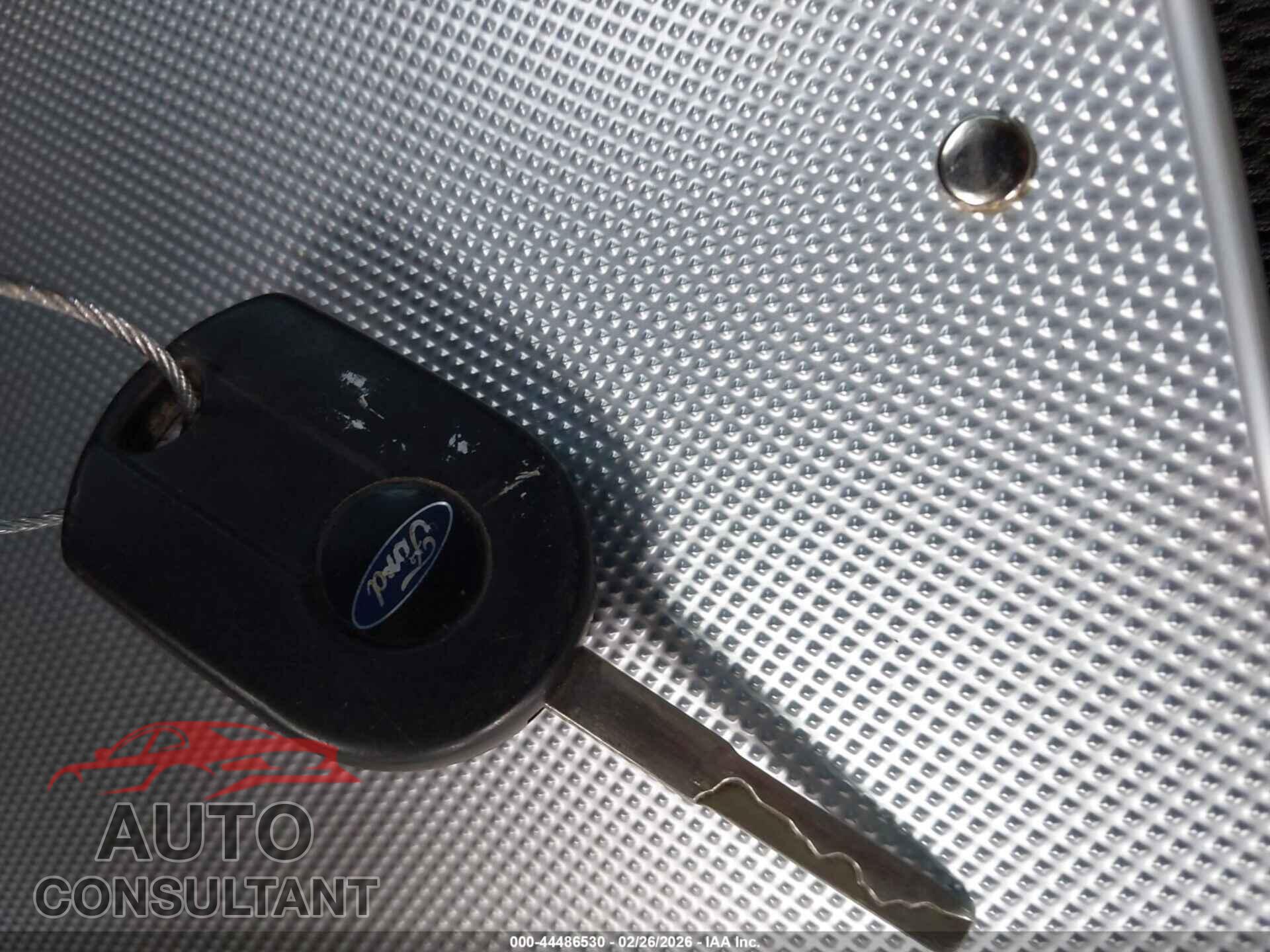 FORD FOCUS 2013 - 1FADP3F28DL337923