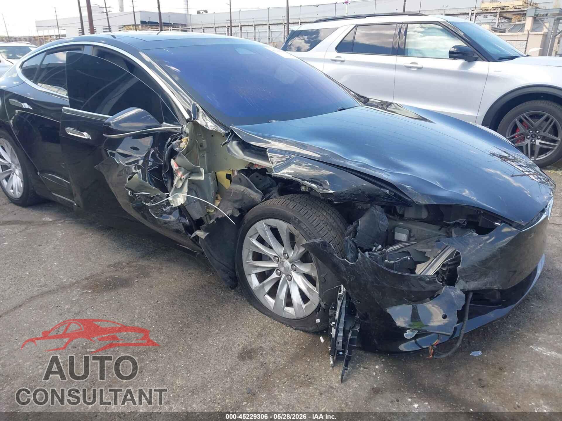 TESLA MODEL S 2017 - 5YJSA1E23HF205086