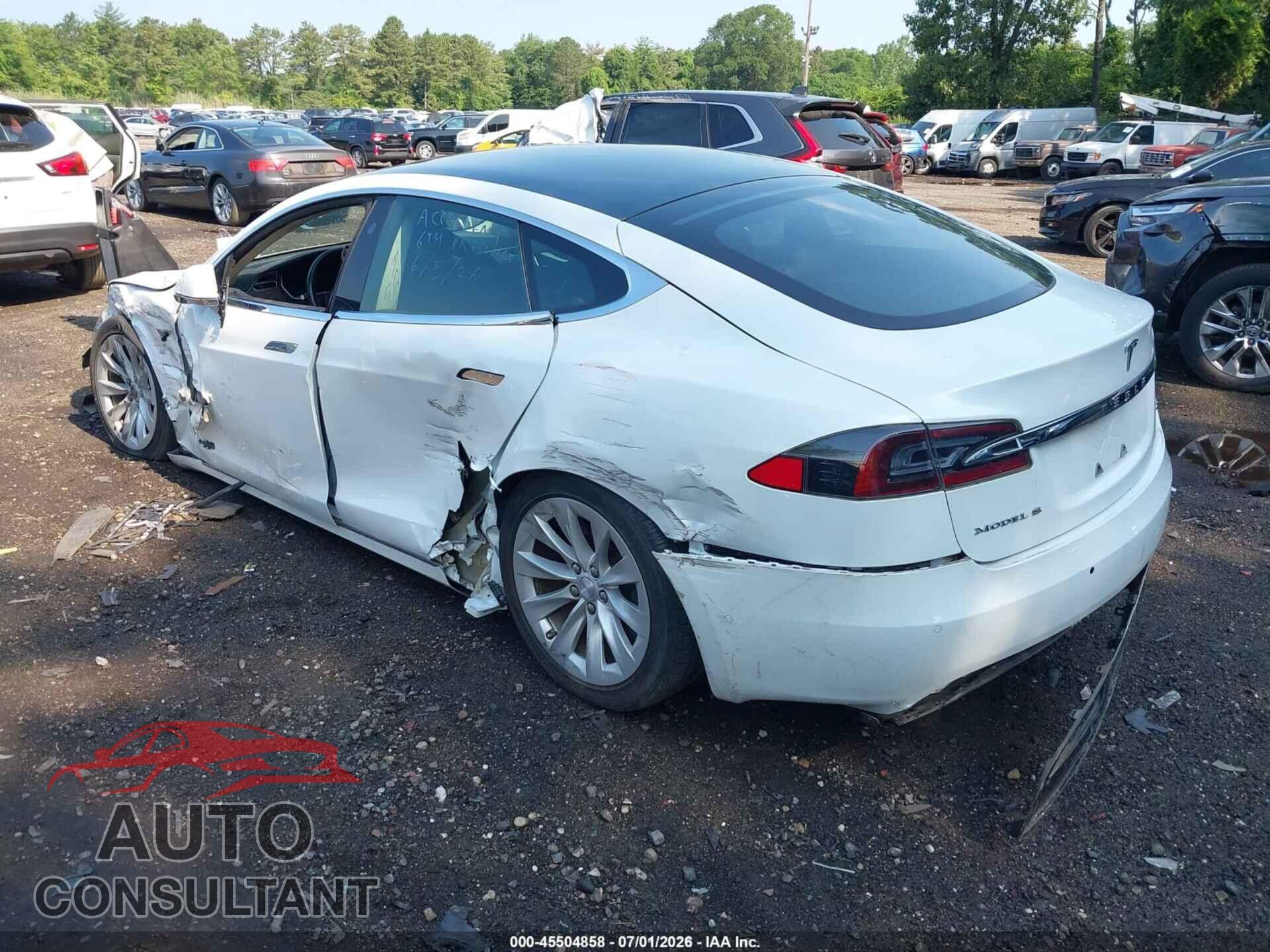 TESLA MODEL S 2017 - 5YJSA1E22HF215608