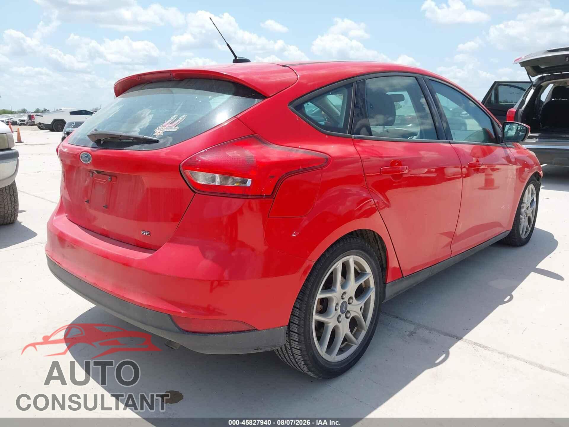 FORD FOCUS 2015 - 1FADP3K22FL290123
