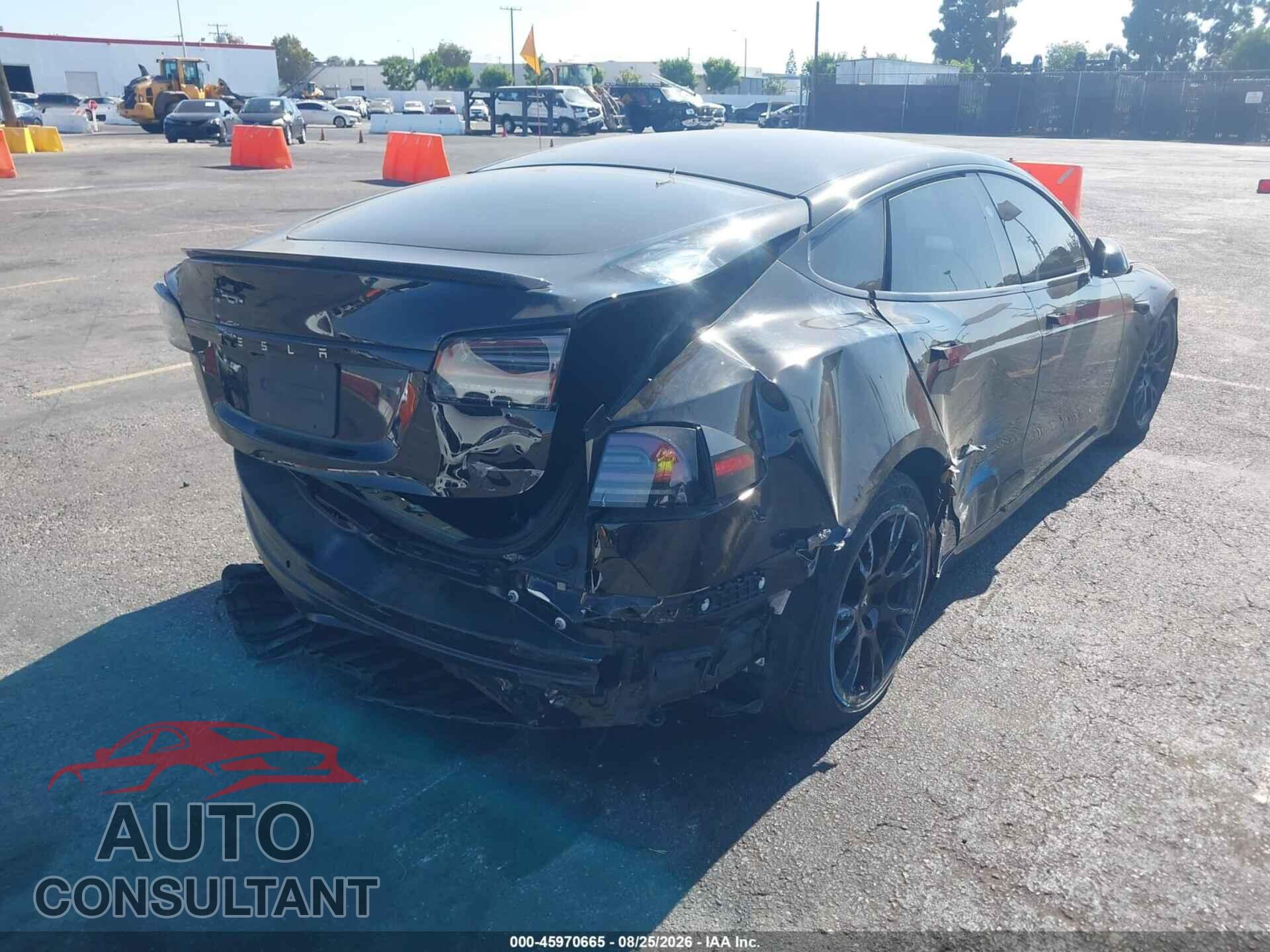 TESLA MODEL S 2023 - 5YJSA1E50PF528875