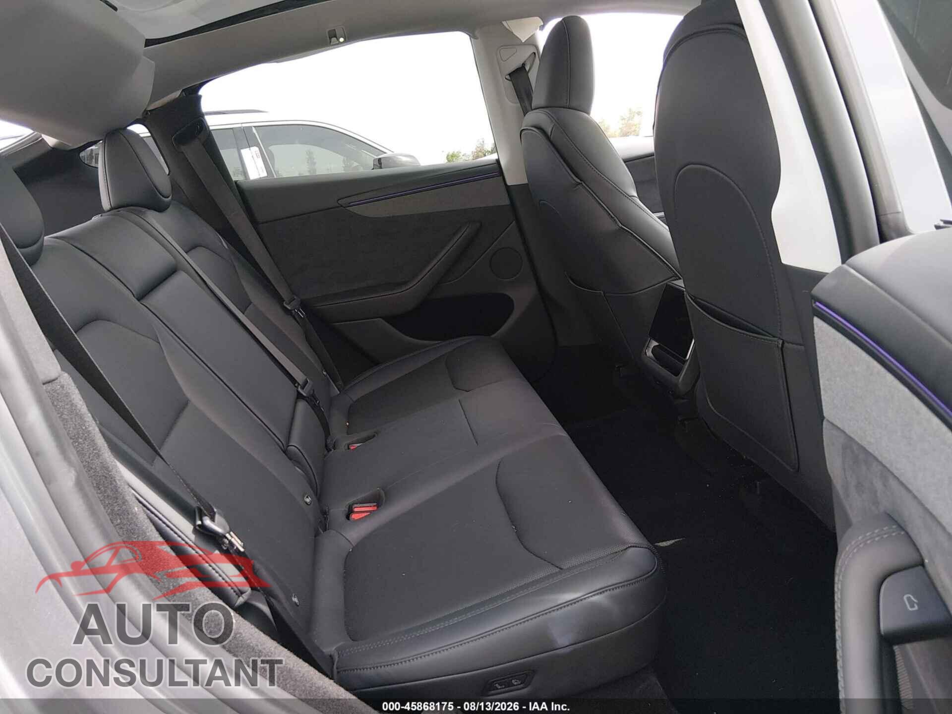 TESLA MODEL Y 2026 - 7SAYGDEE0TF450220