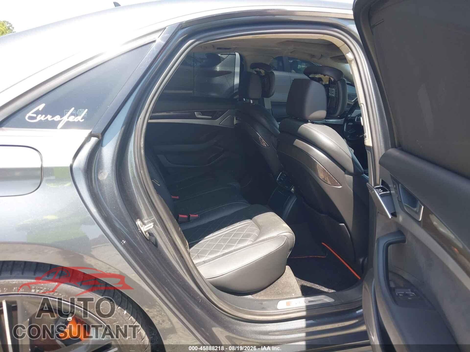 AUDI S8 2014 - WAUD2AFD3EN003154