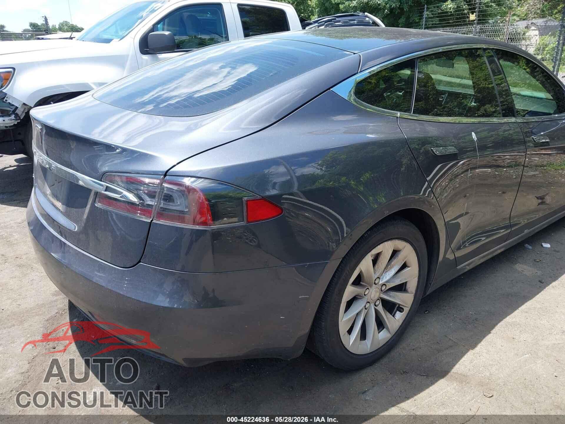 TESLA MODEL S 2017 - 5YJSA1E29HF204606