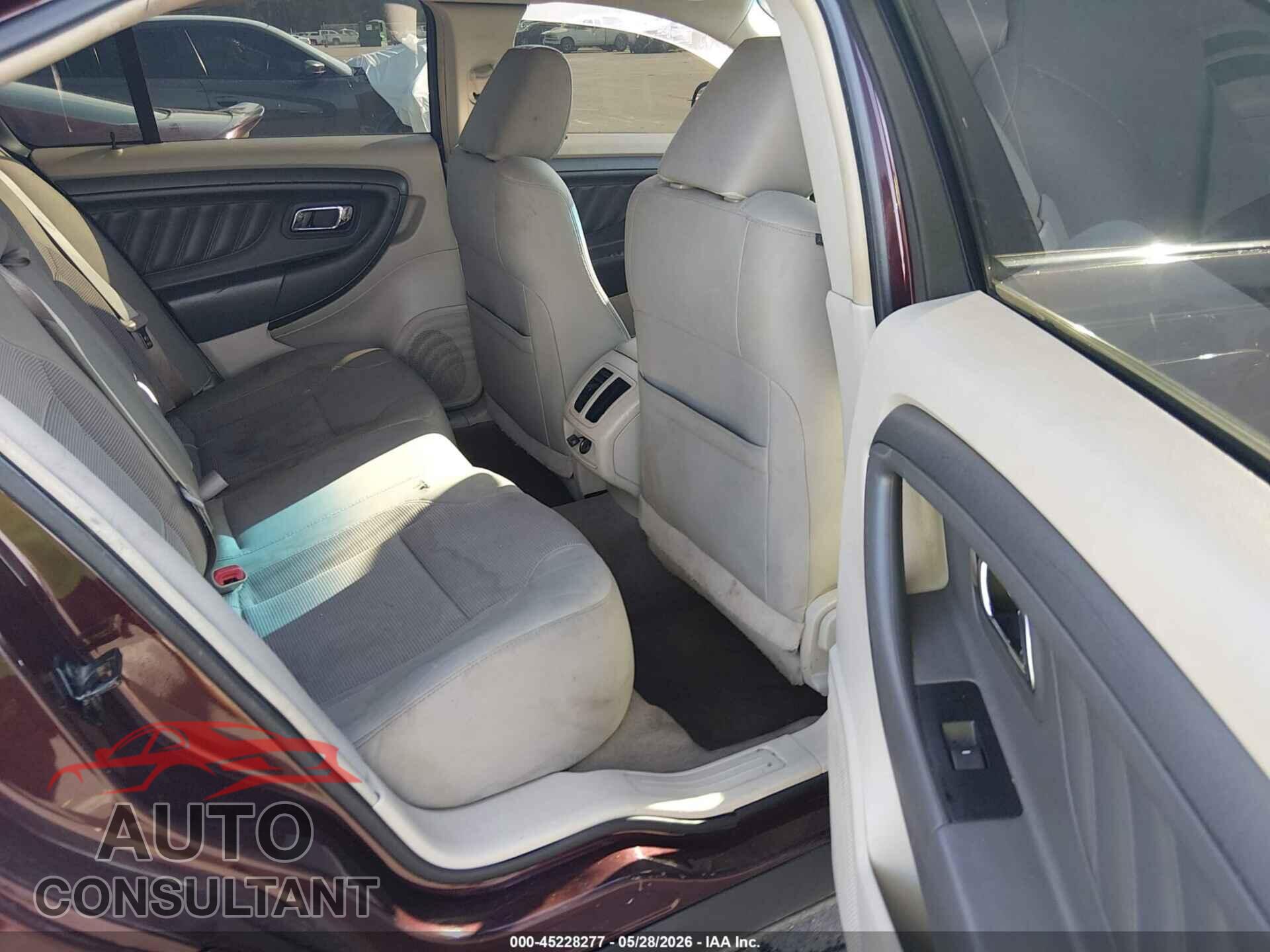 FORD TAURUS 2011 - 1FAHP2EW1BG145667