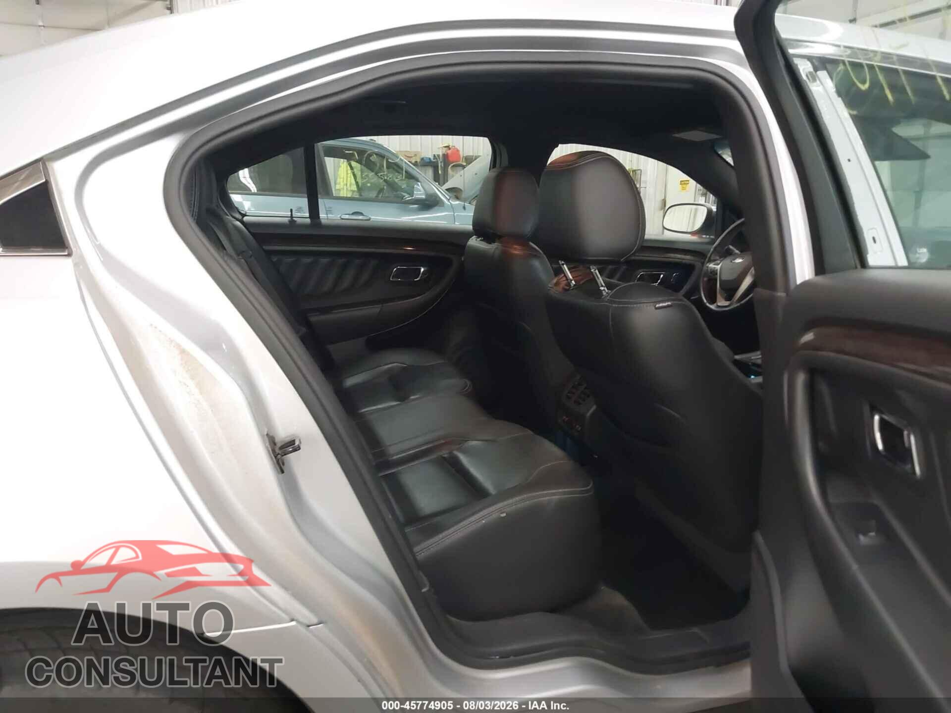 FORD TAURUS 2017 - 1FAHP2F86HG114844
