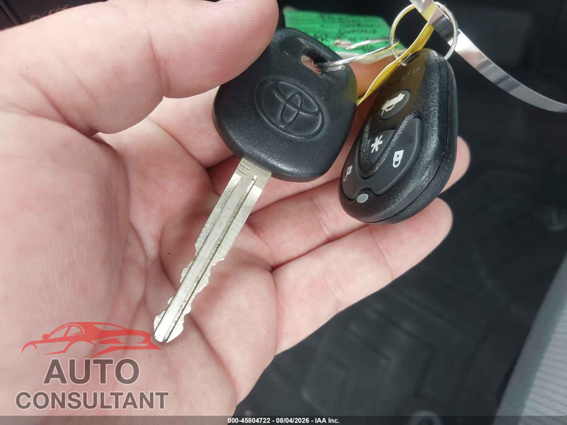 TOYOTA COROLLA 2017 - 5YFBURHE8HP668521