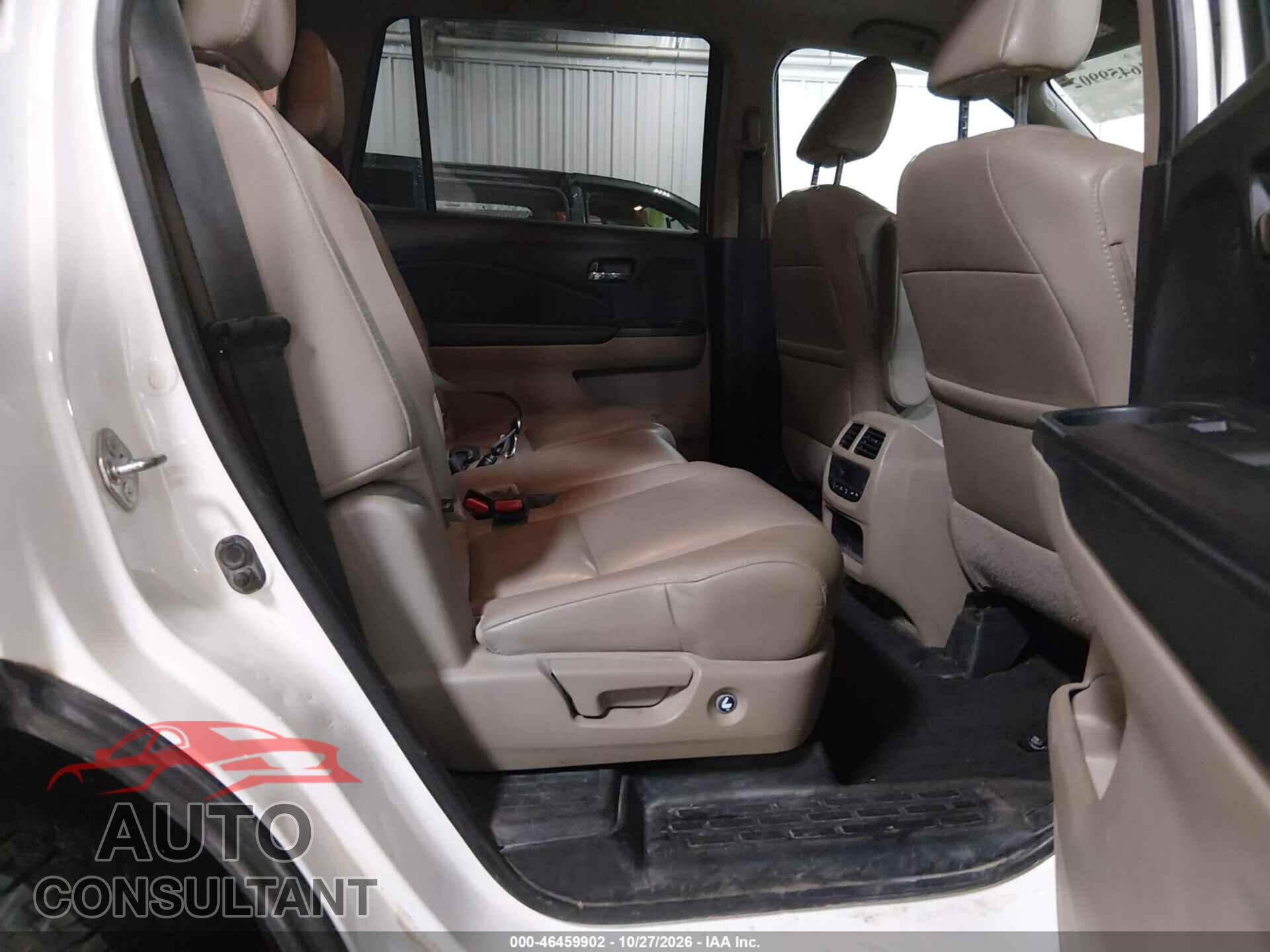 HONDA PILOT 2017 - 5FNYF5H51HB035819