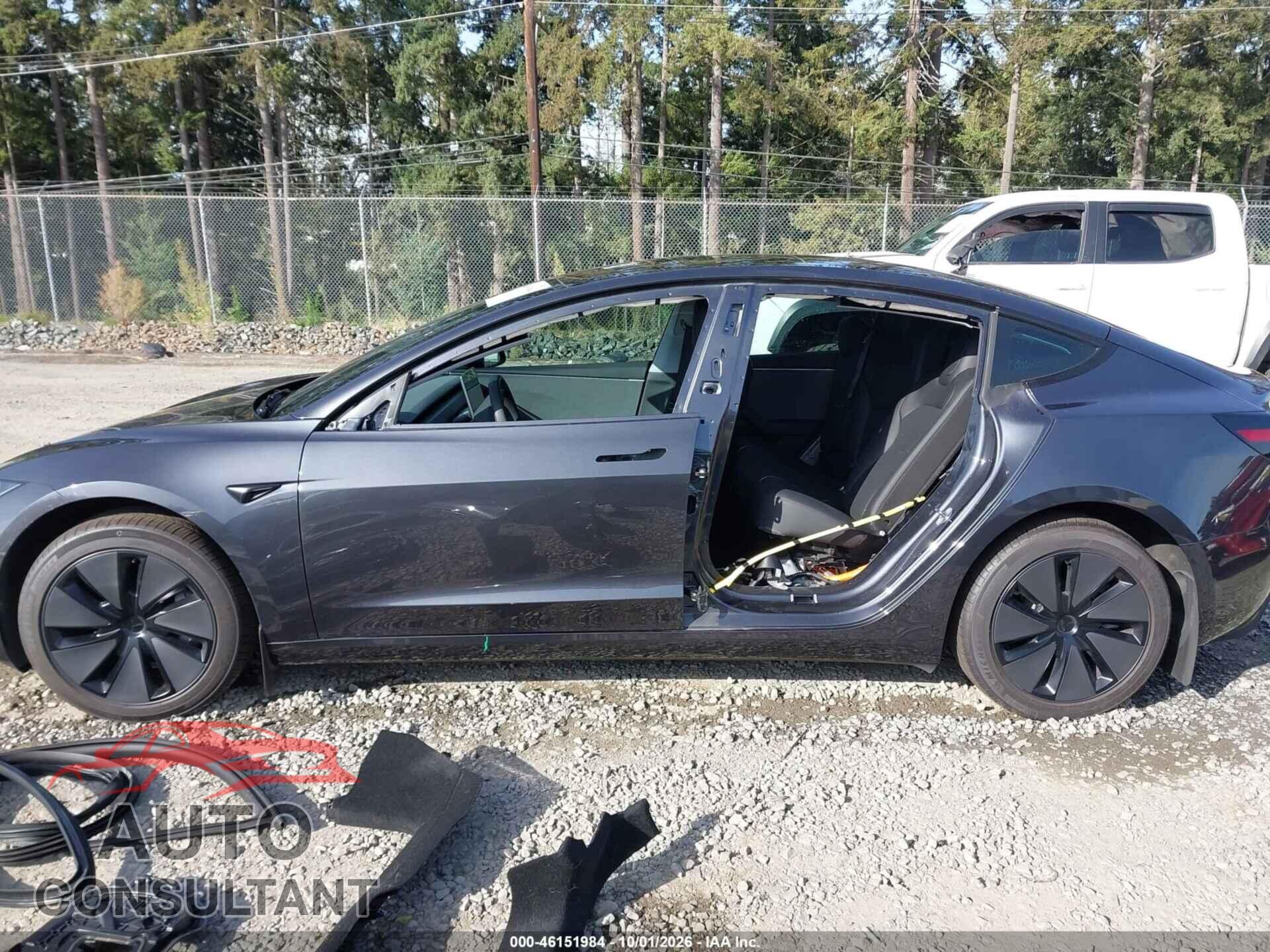TESLA MODEL 3 2025 - 5YJ3E1EAXSF044257