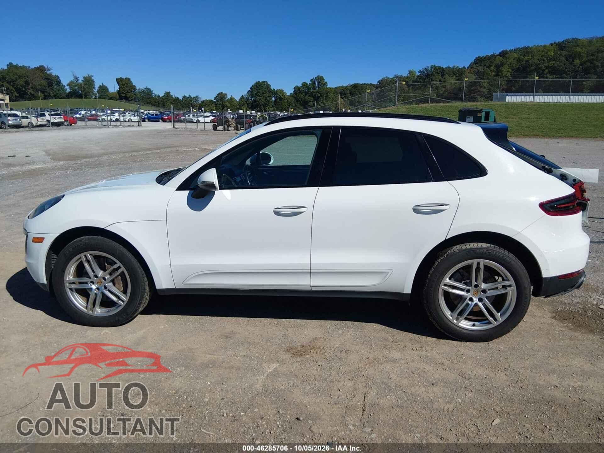 PORSCHE MACAN 2016 - WP1AB2A54GLB54027