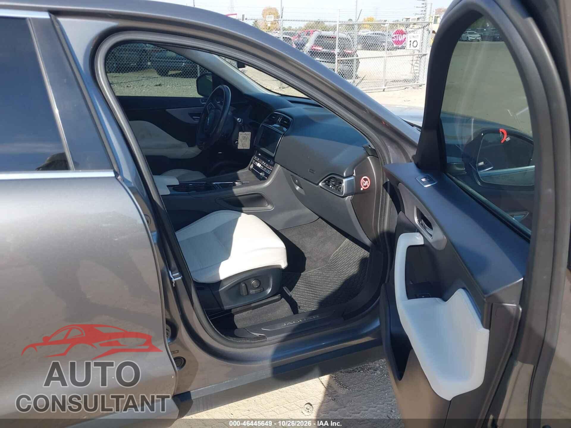 JAGUAR F-PACE 2017 - SADCK2BV2HA498448