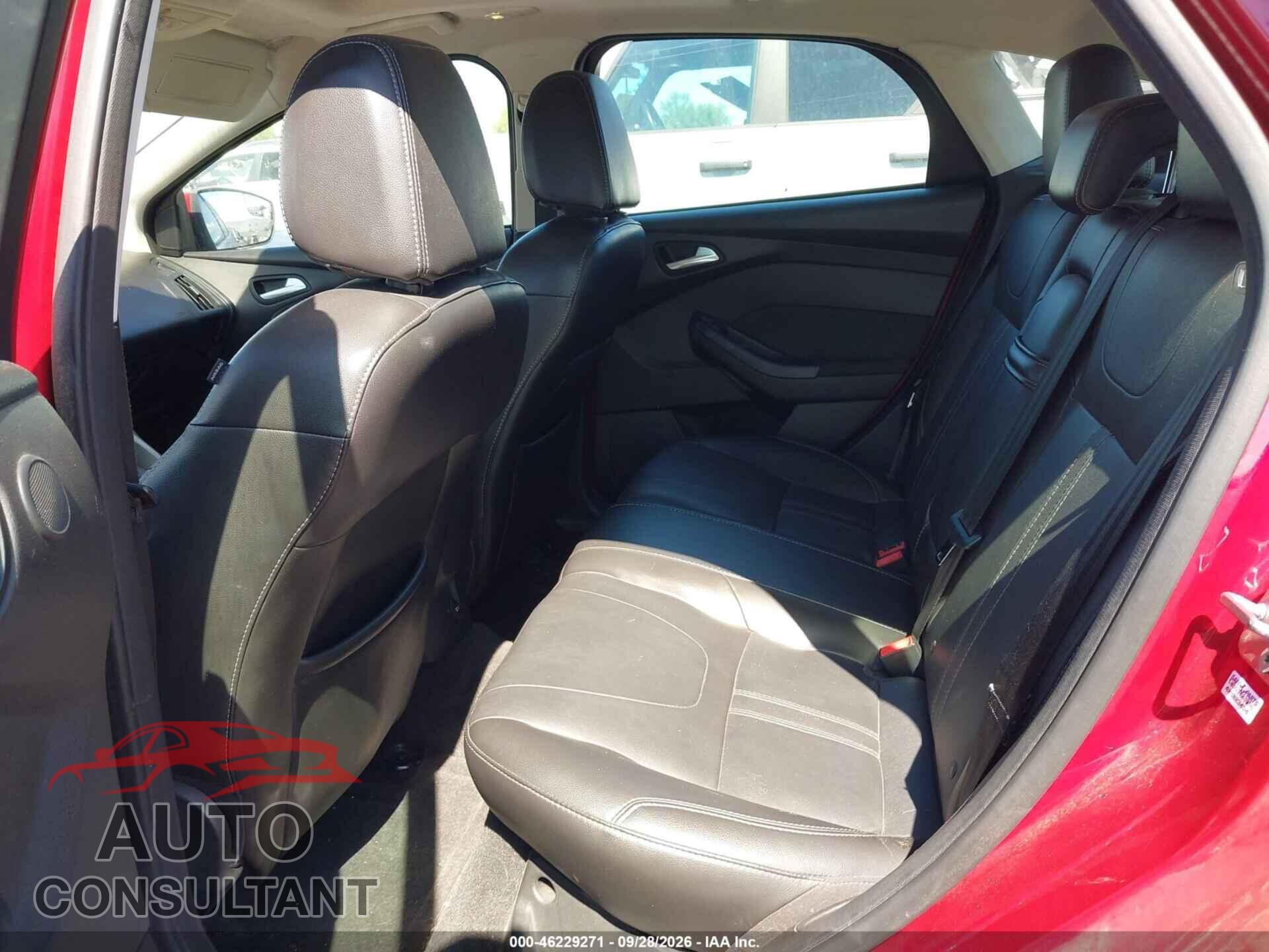 FORD FOCUS 2012 - 1FAHP3M20CL415744