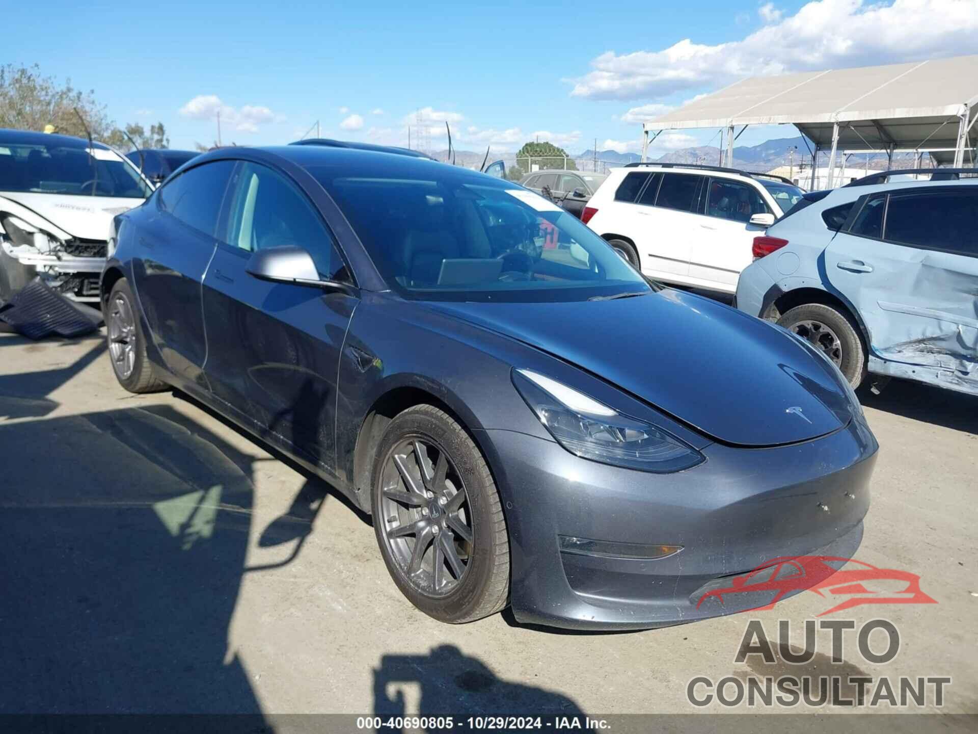 TESLA MODEL 3 2022 - 5YJ3E1EB9NF228568