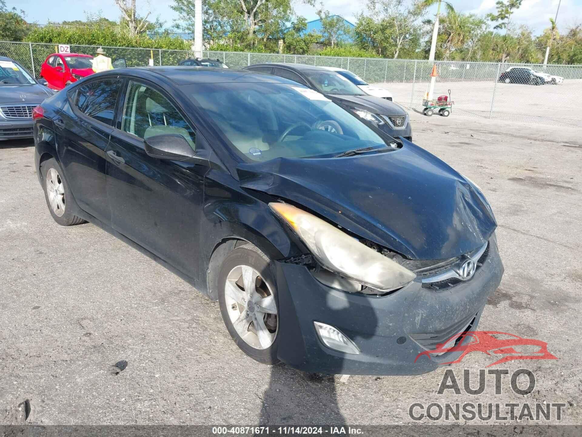 HYUNDAI ELANTRA 2013 - KMHDH4AE6DU685465