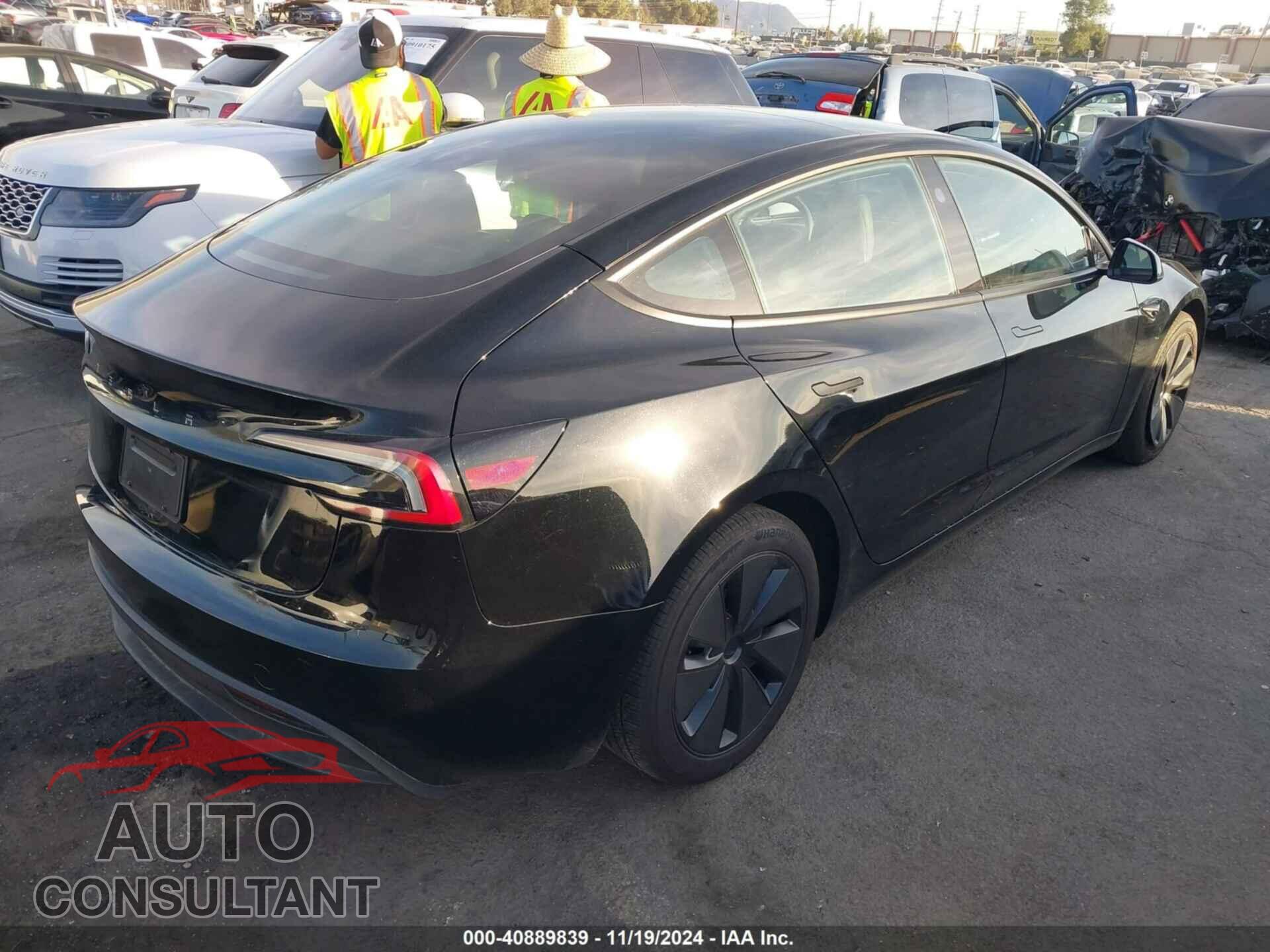 TESLA MODEL 3 2024 - 5YJ3E1EA4RF747945