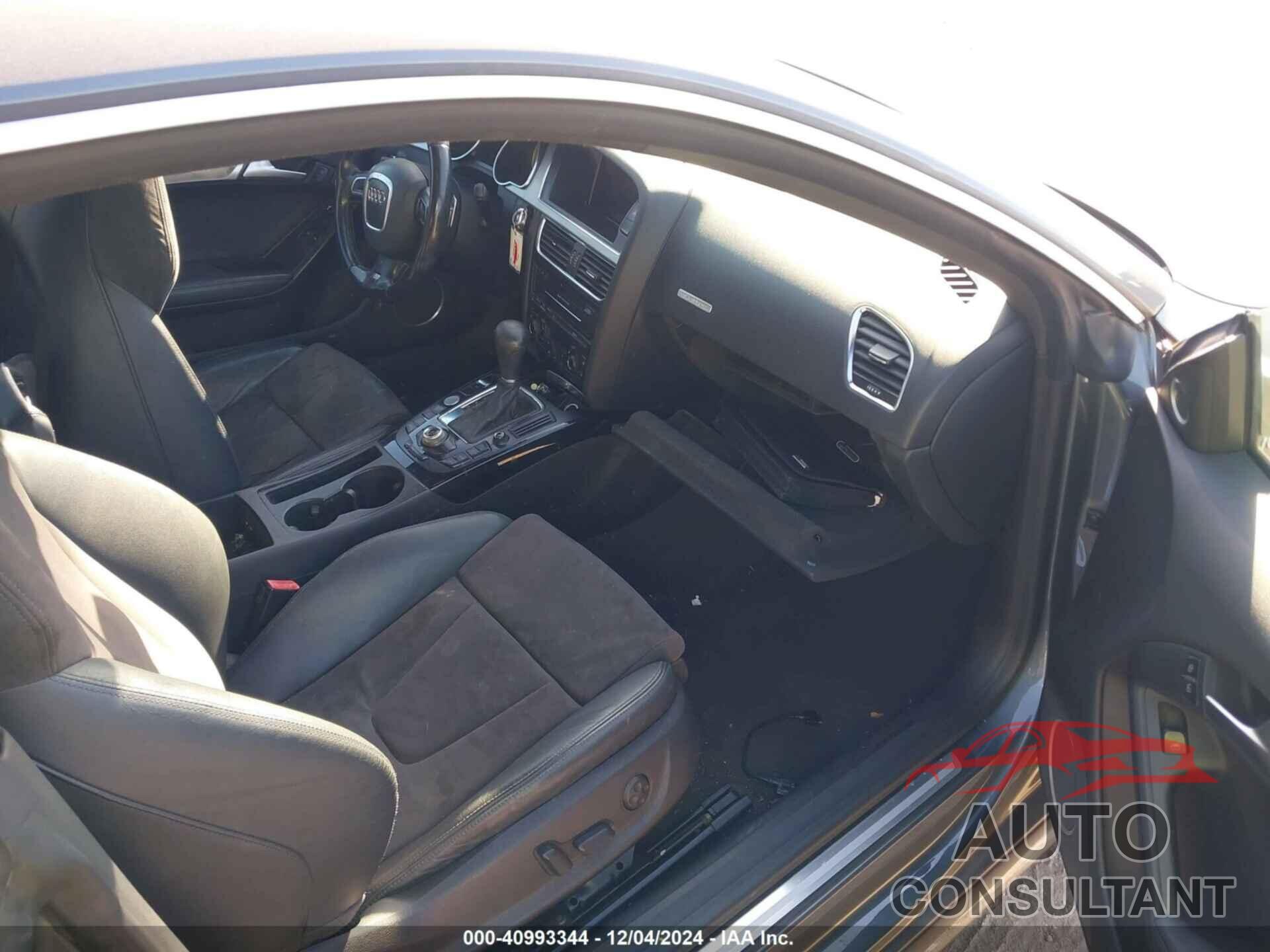 AUDI S5 2012 - WAUVVAFR4CA008133