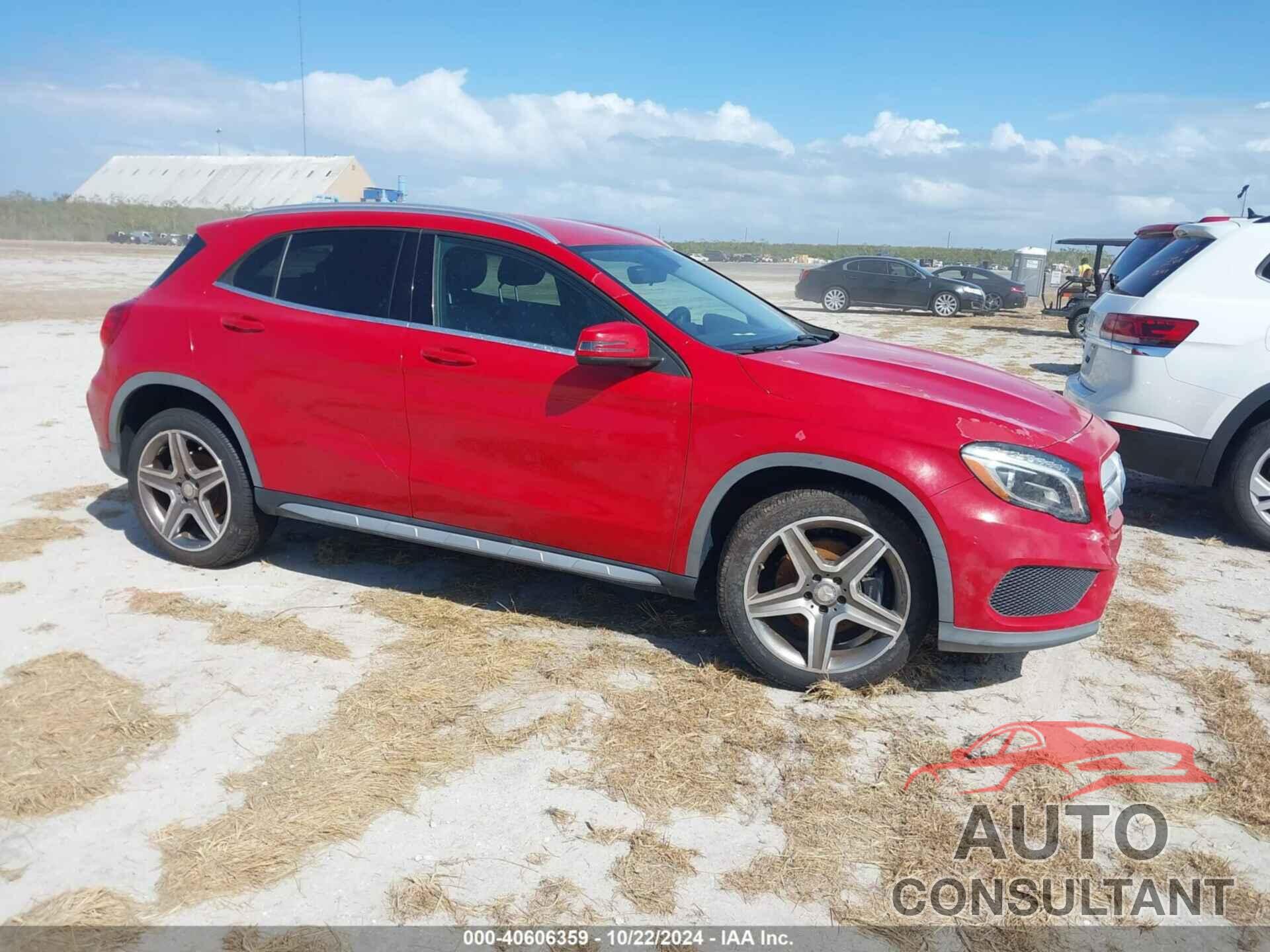 MERCEDES-BENZ GLA 250 2015 - WDCTG4EB9FJ135971