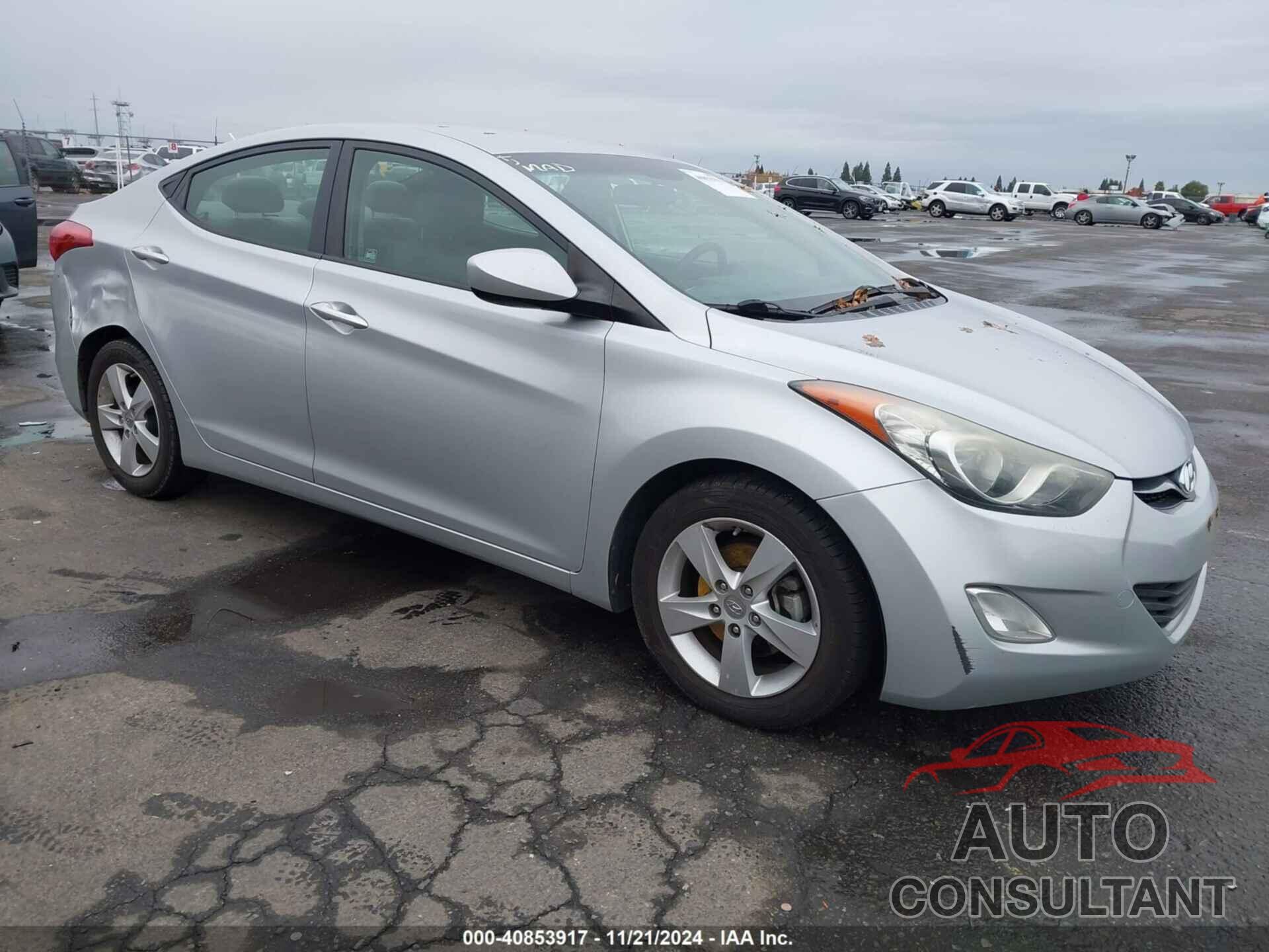 HYUNDAI ELANTRA 2013 - 5NPDH4AE0DH351270