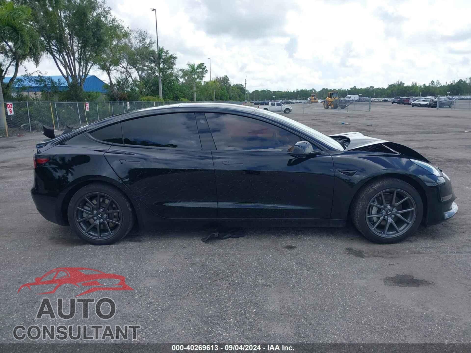 TESLA MODEL 3 2018 - 5YJ3E1EA0JF123399