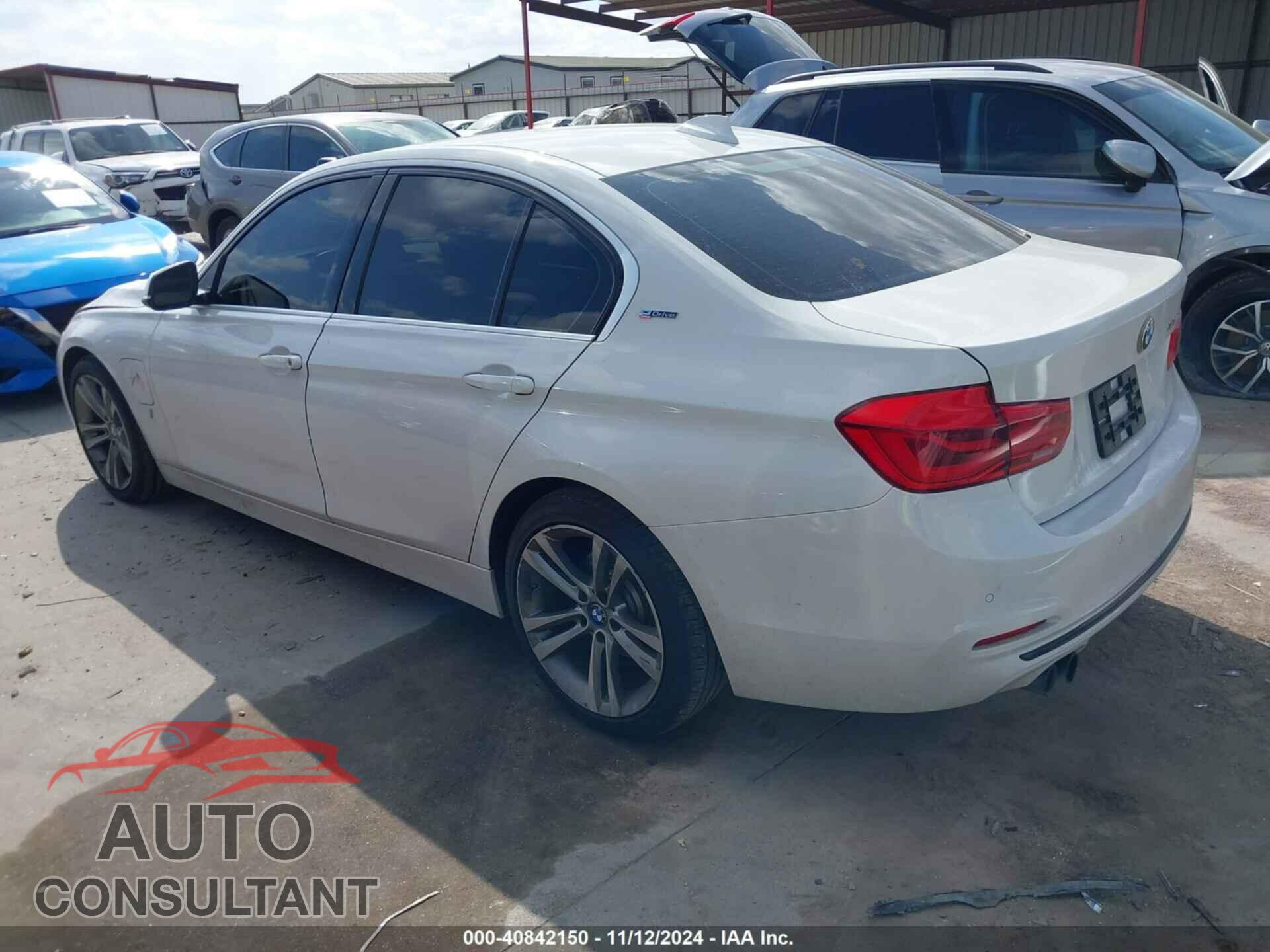 BMW 330E 2017 - WBA8E1C3XHA029301
