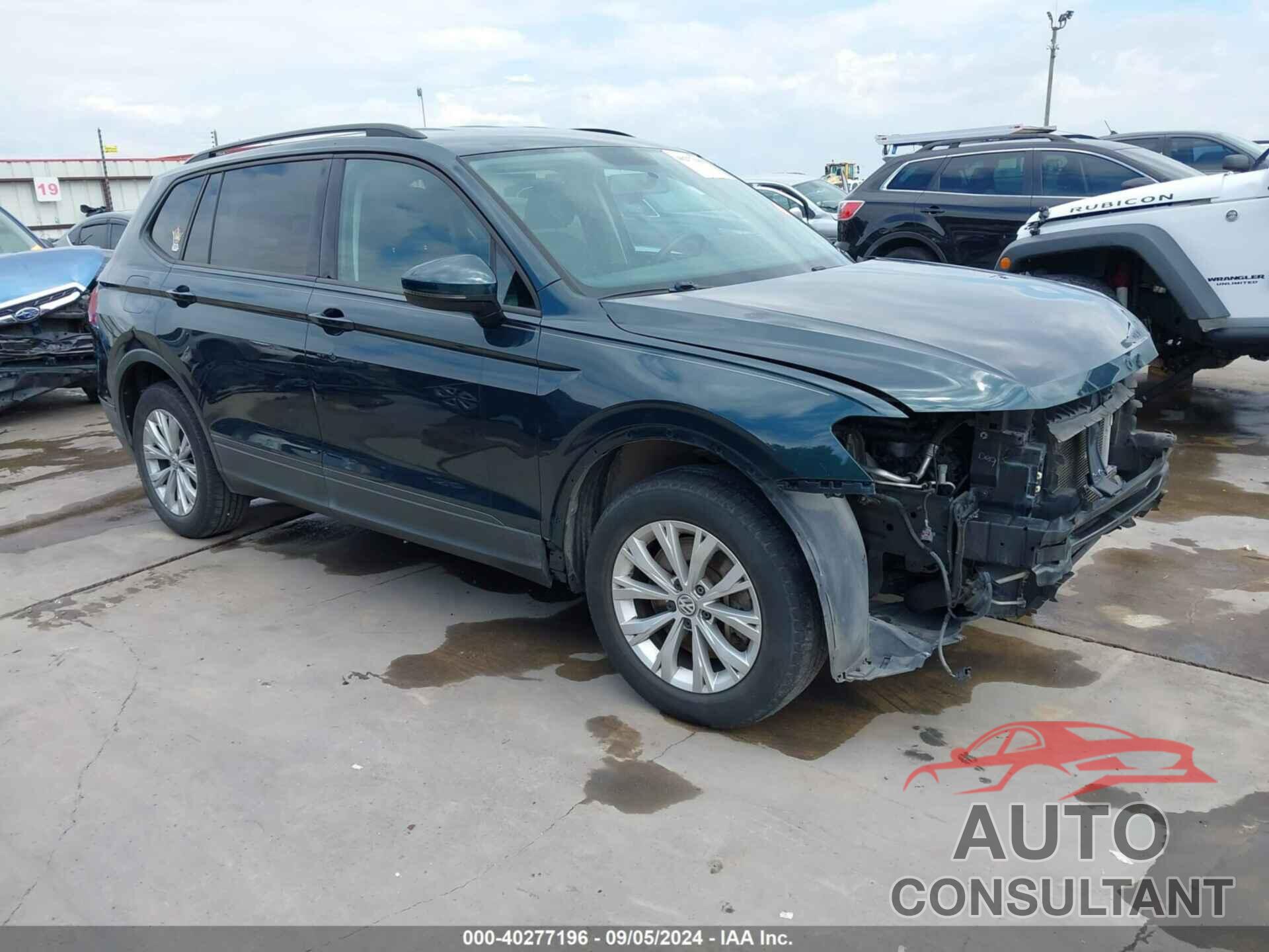 VOLKSWAGEN TIGUAN 2018 - 3VV1B7AX3JM019662