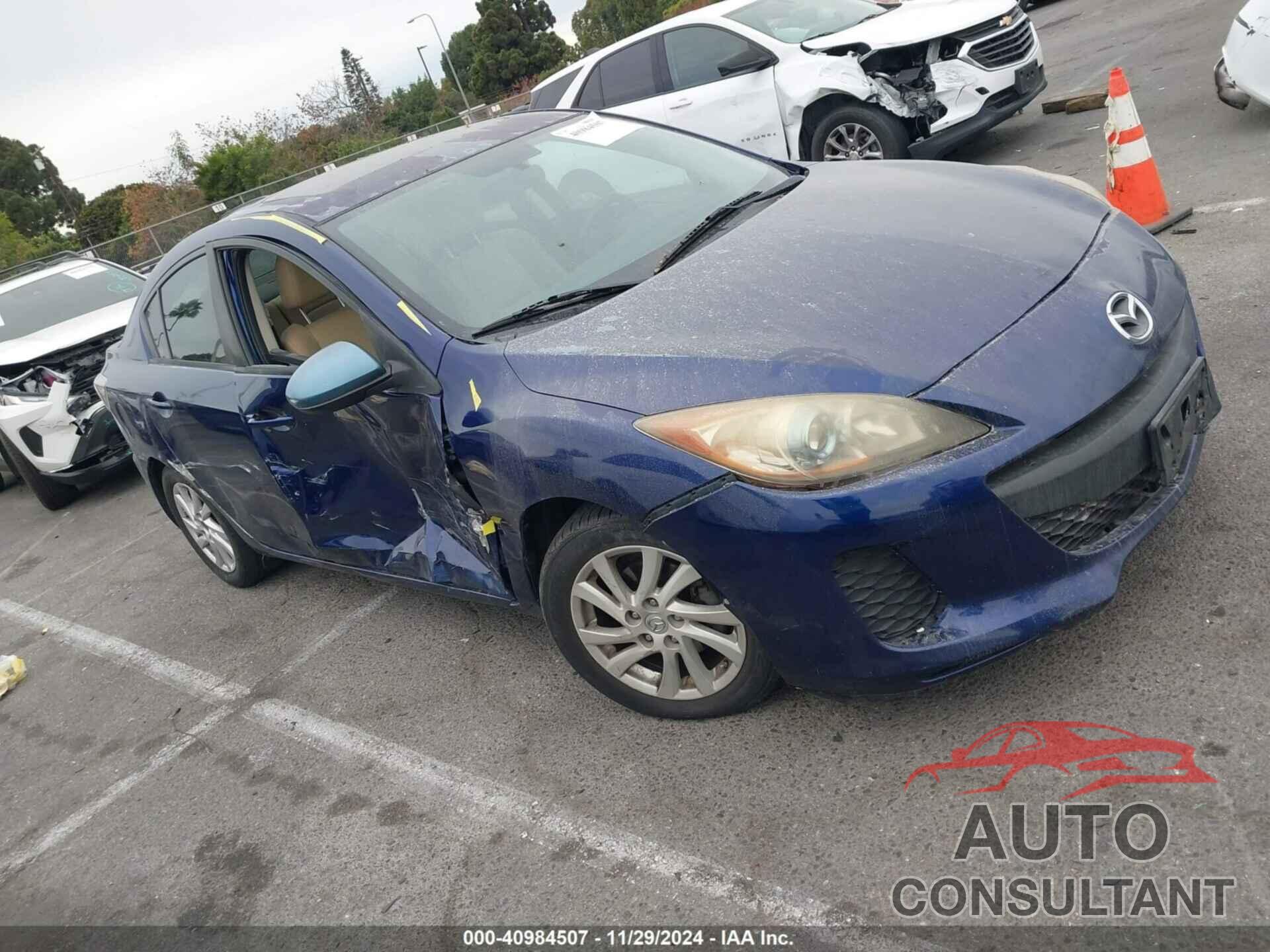 MAZDA MAZDA3 2012 - JM1BL1W73C1535042