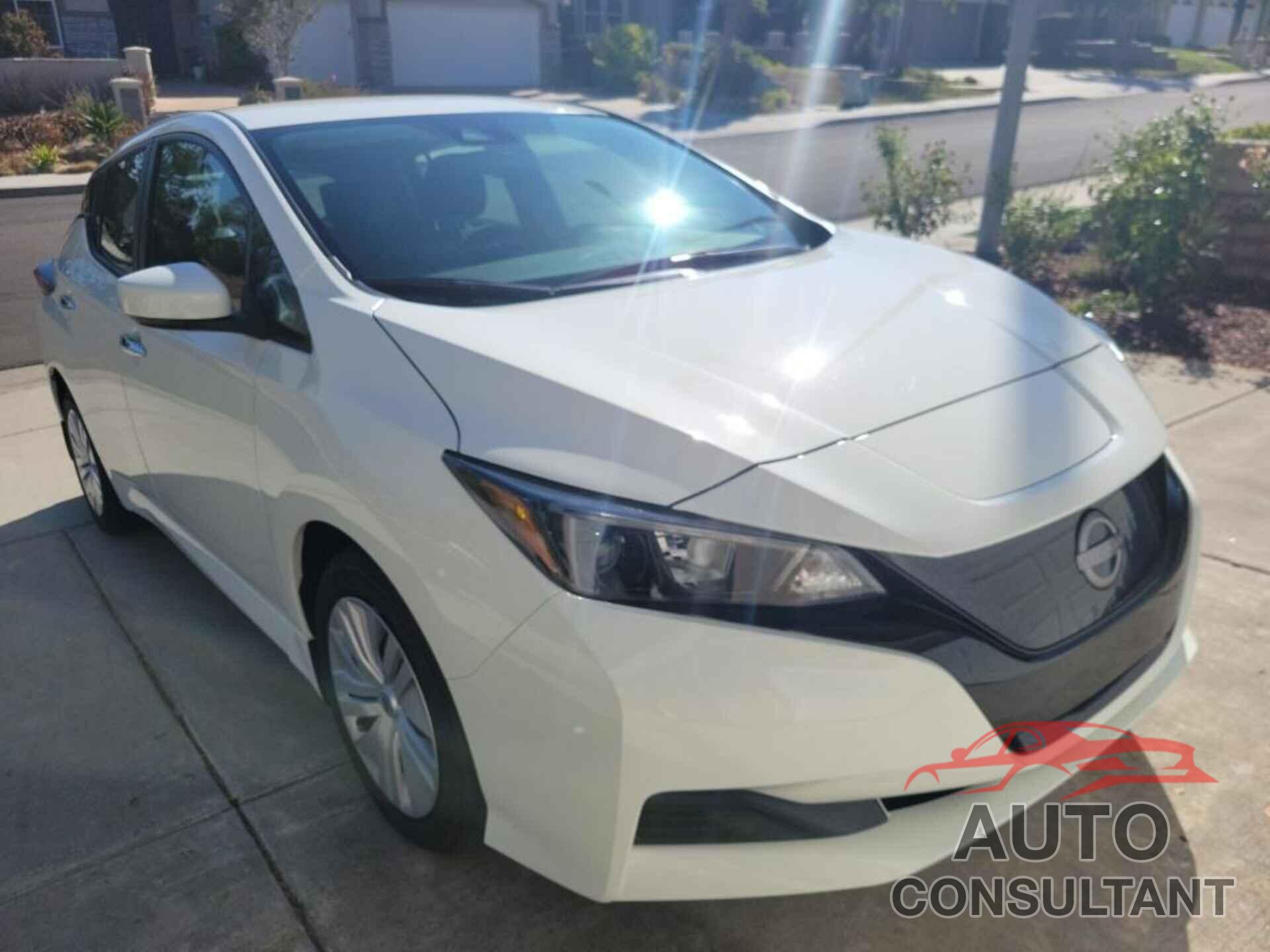 NISSAN LEAF 2023 - 1N4AZ1BV8PC558671