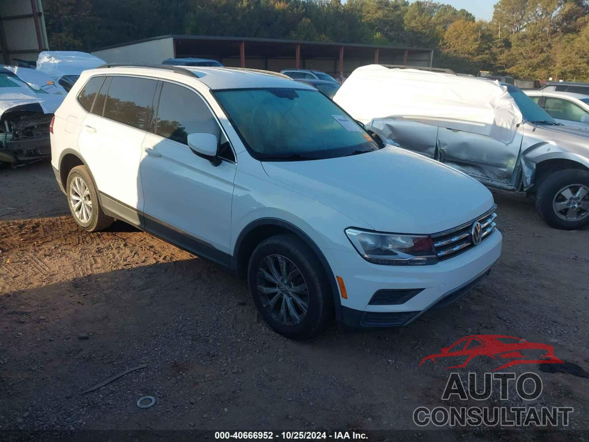 VOLKSWAGEN TIGUAN 2018 - 3VV3B7AX1JM096829